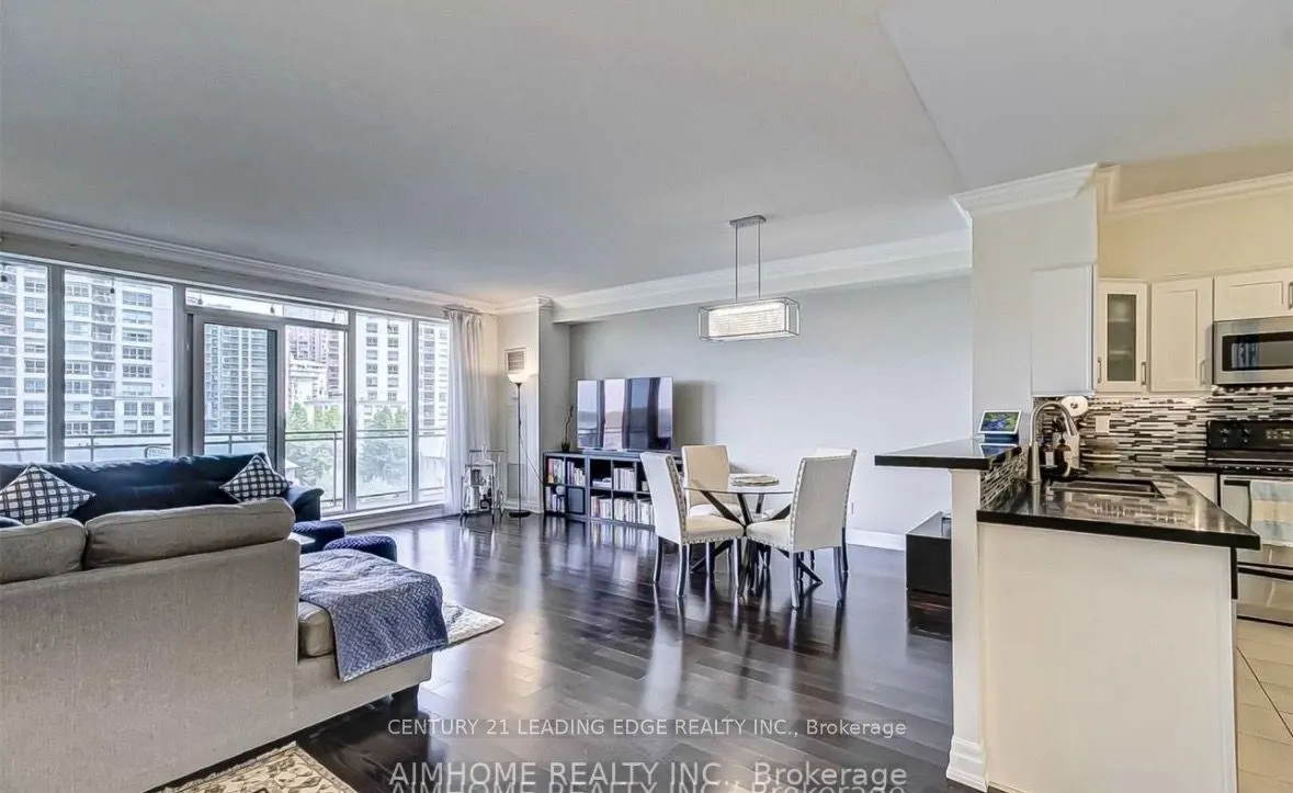 2119 Lakeshore Boulevard W #607