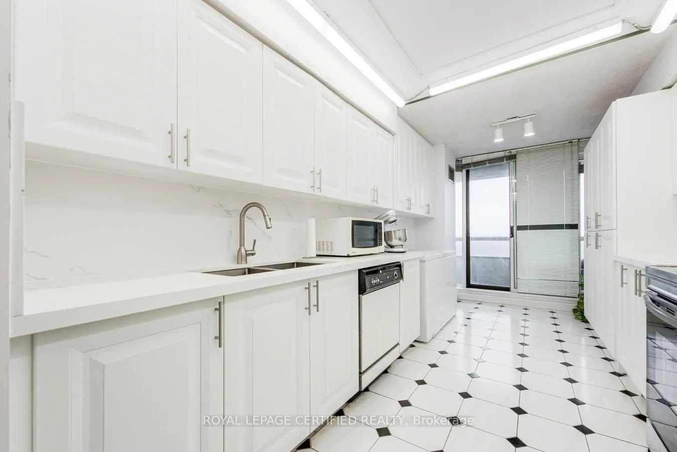 22 Hanover Road #2107