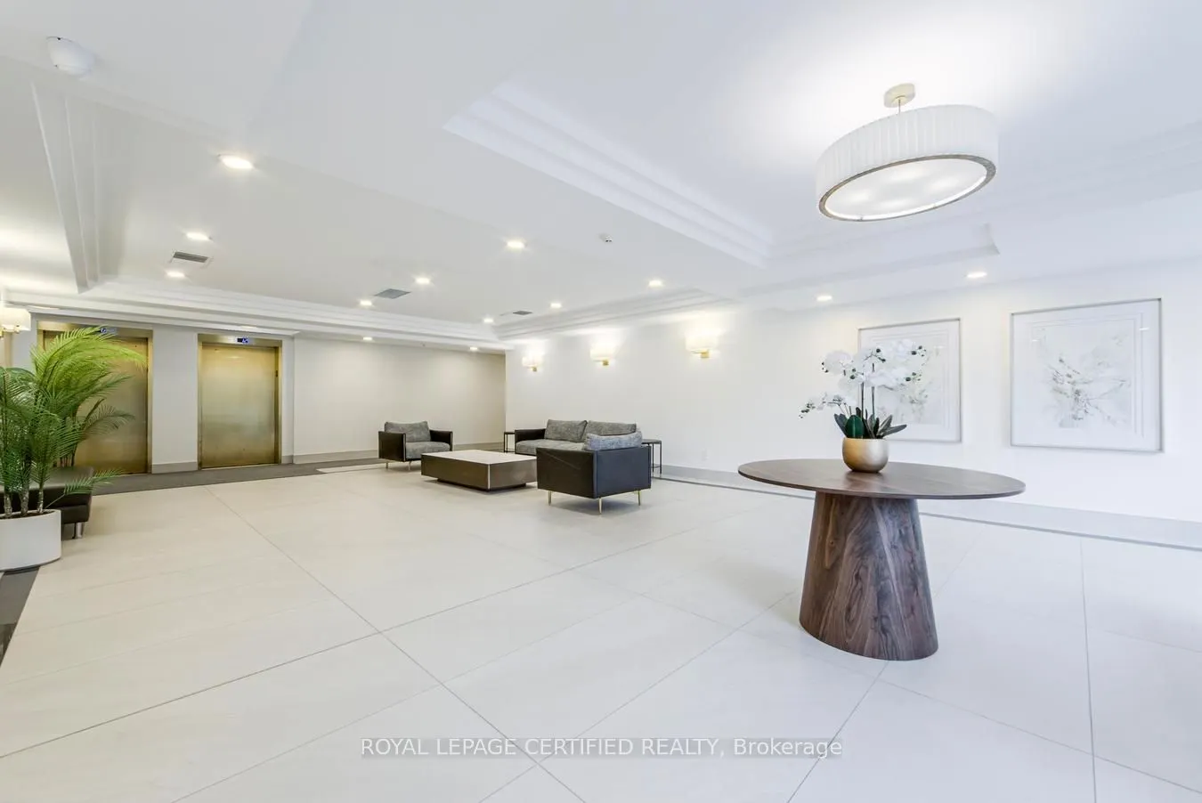 22 Hanover Road #2107