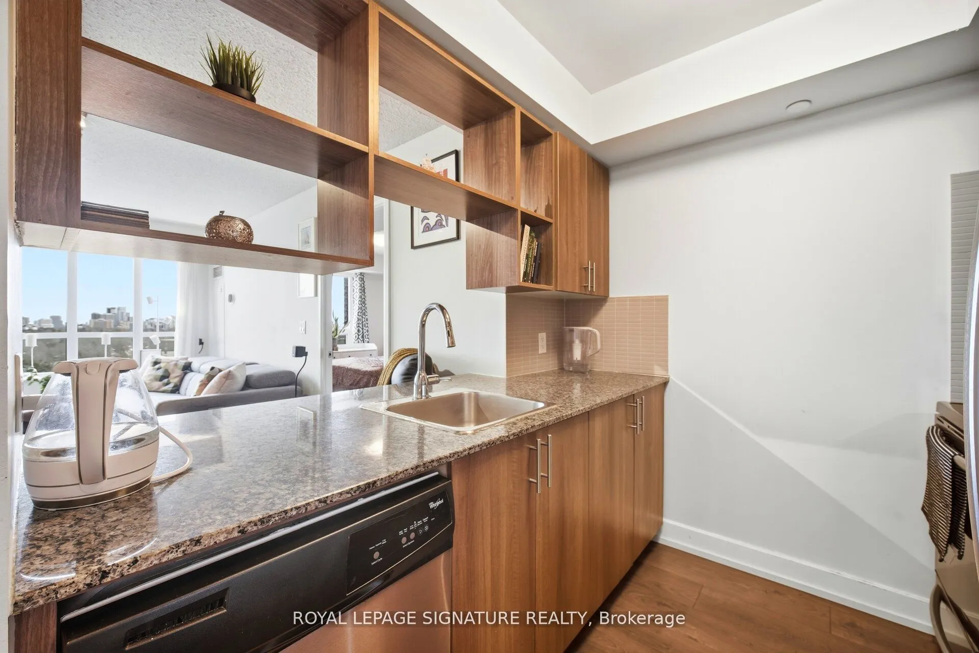 2 Eva Road E #926