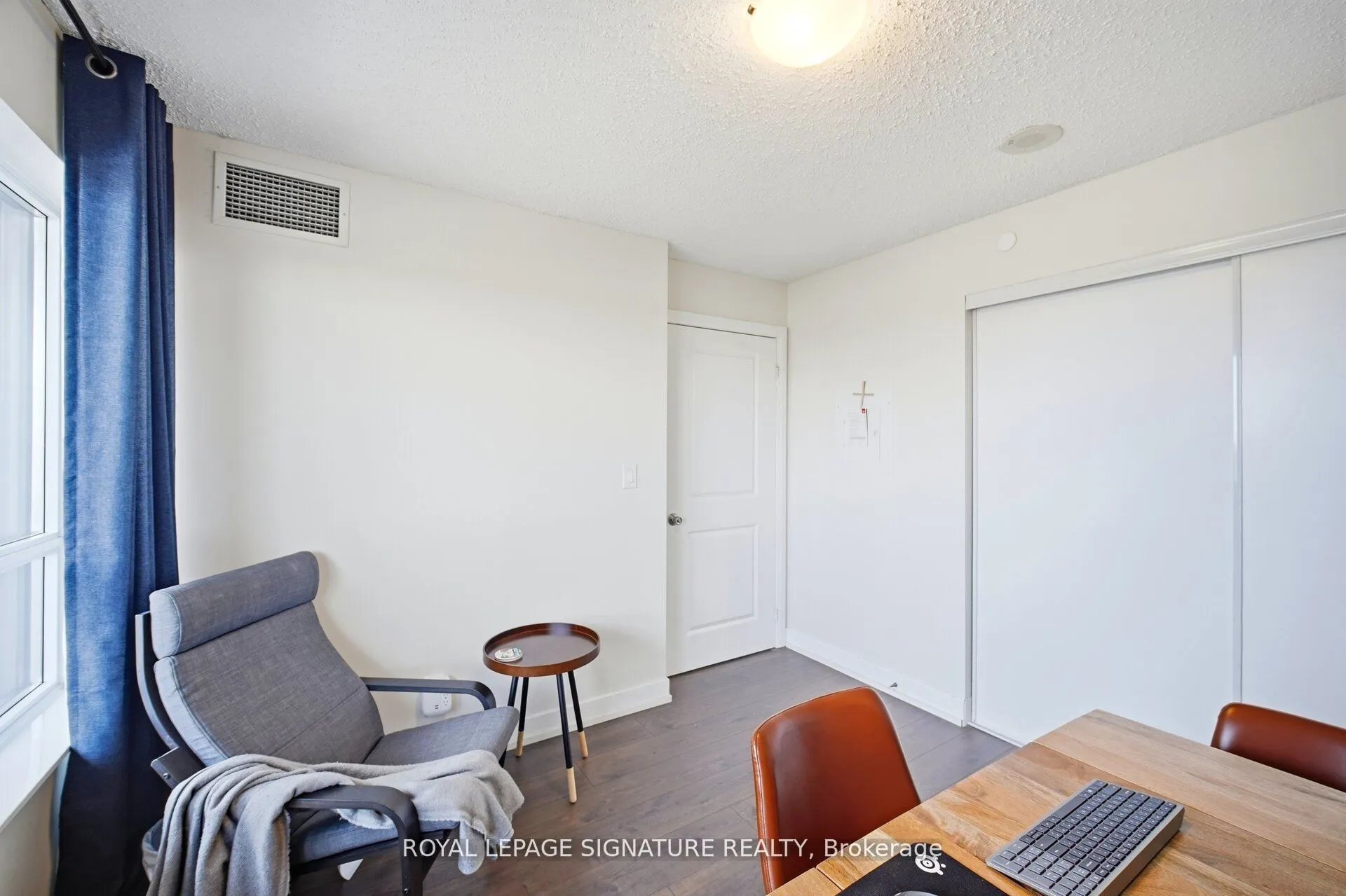 2 Eva Road E #926