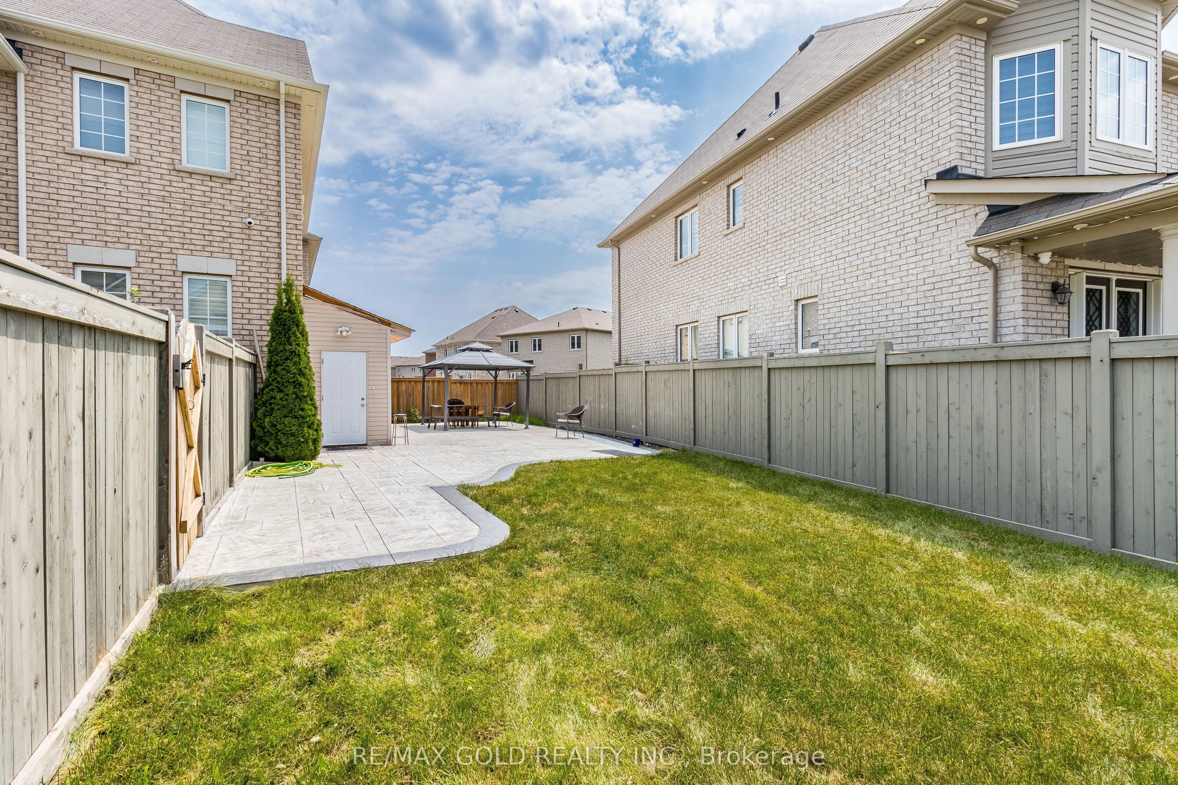 110 Banbridge Crescent