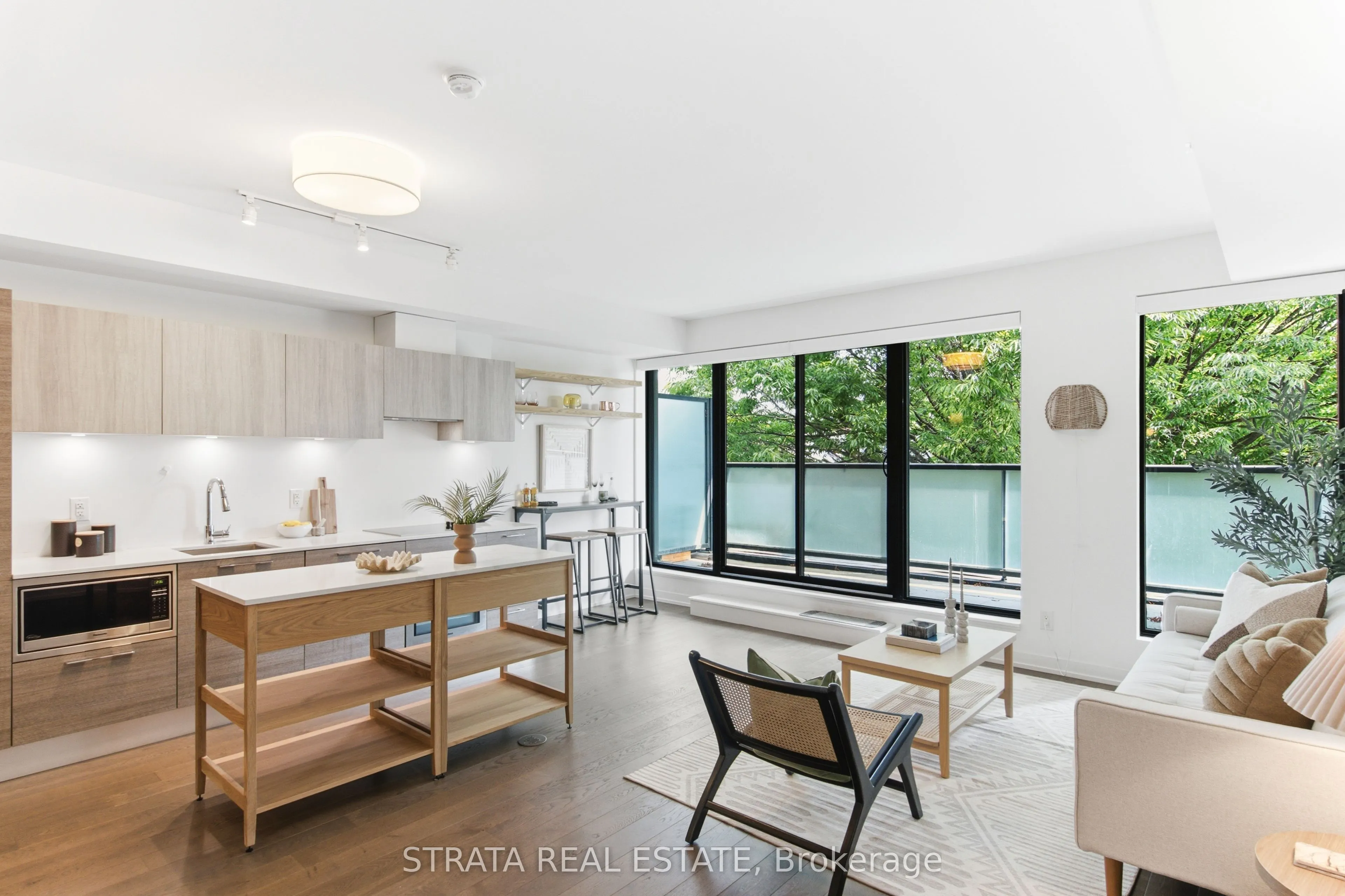 530 Indian Grove #302