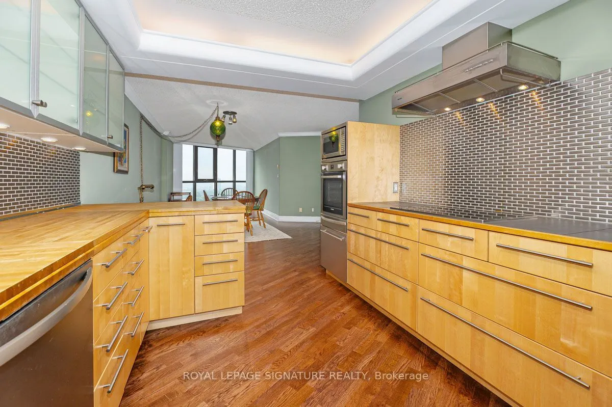 2000 Islington Avenue #1912