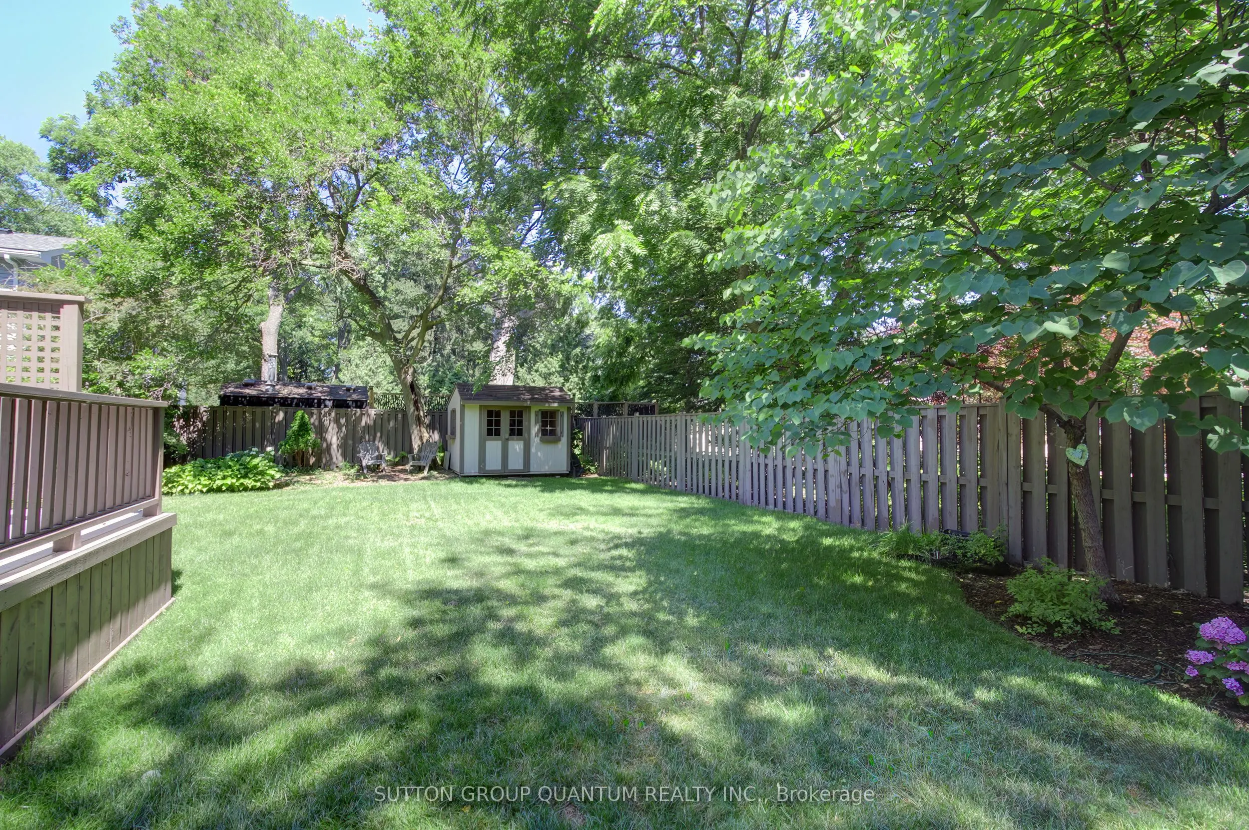 1391 Queen Victoria Avenue
