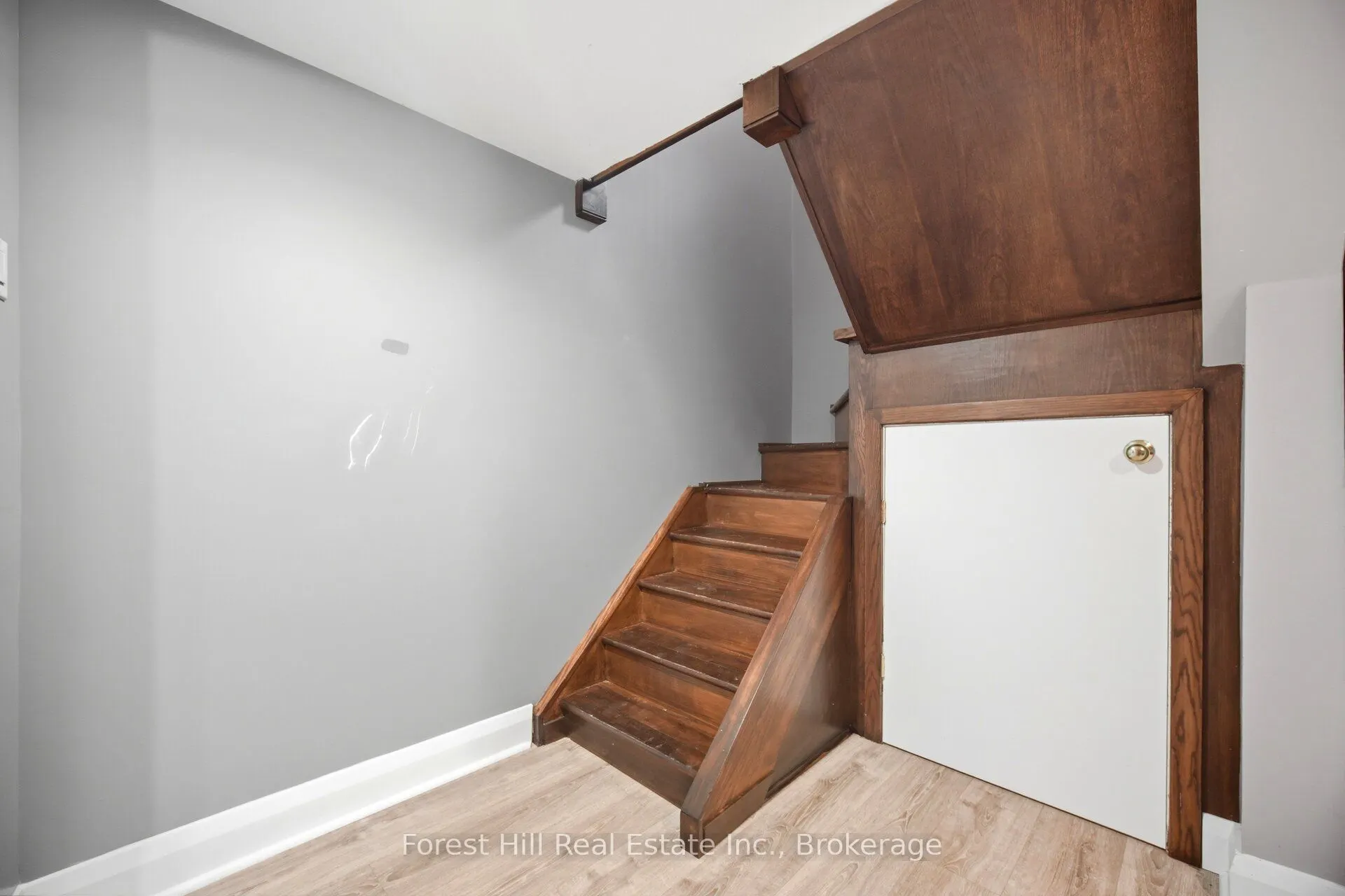 39 Broadview Avenue