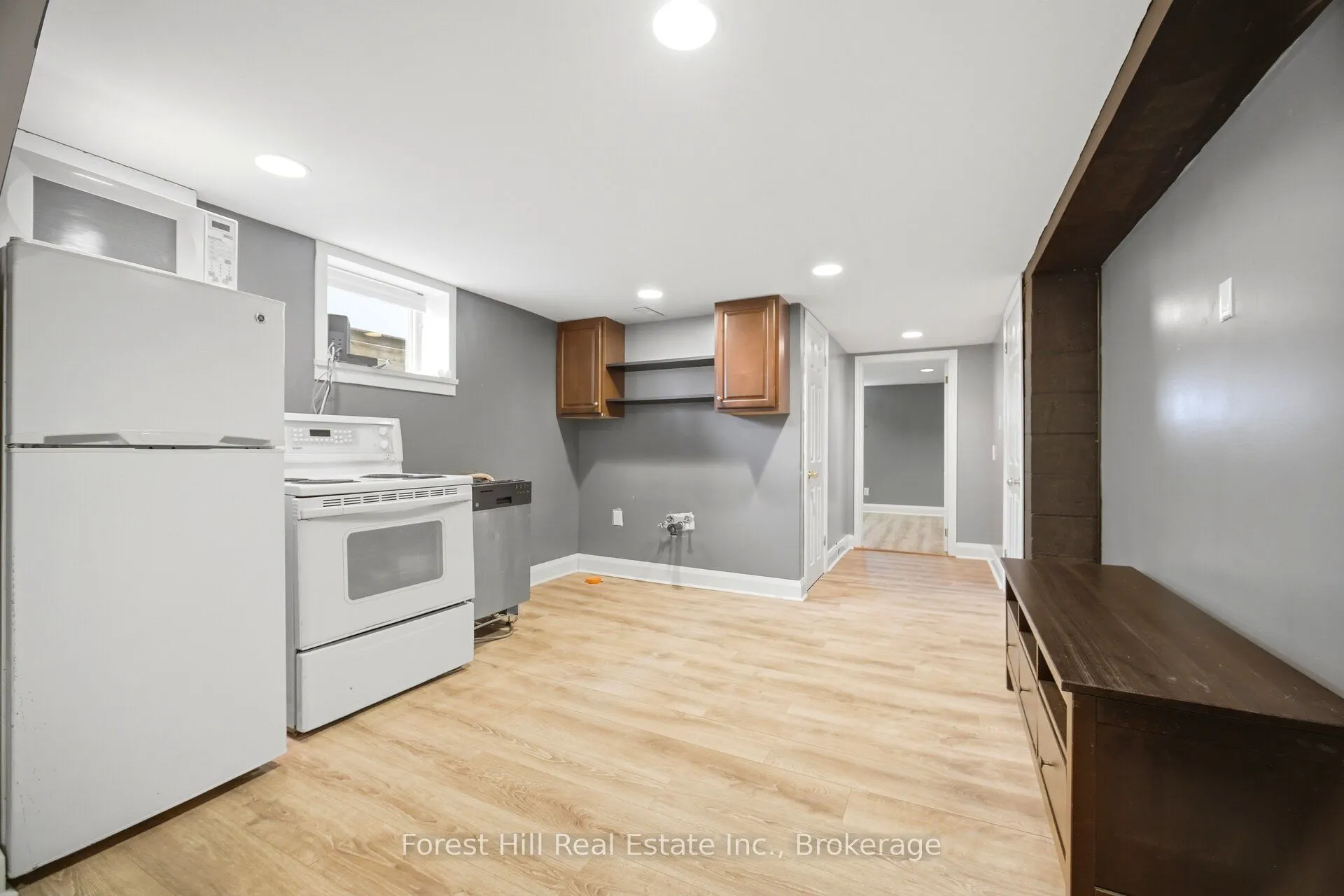 39 Broadview Avenue