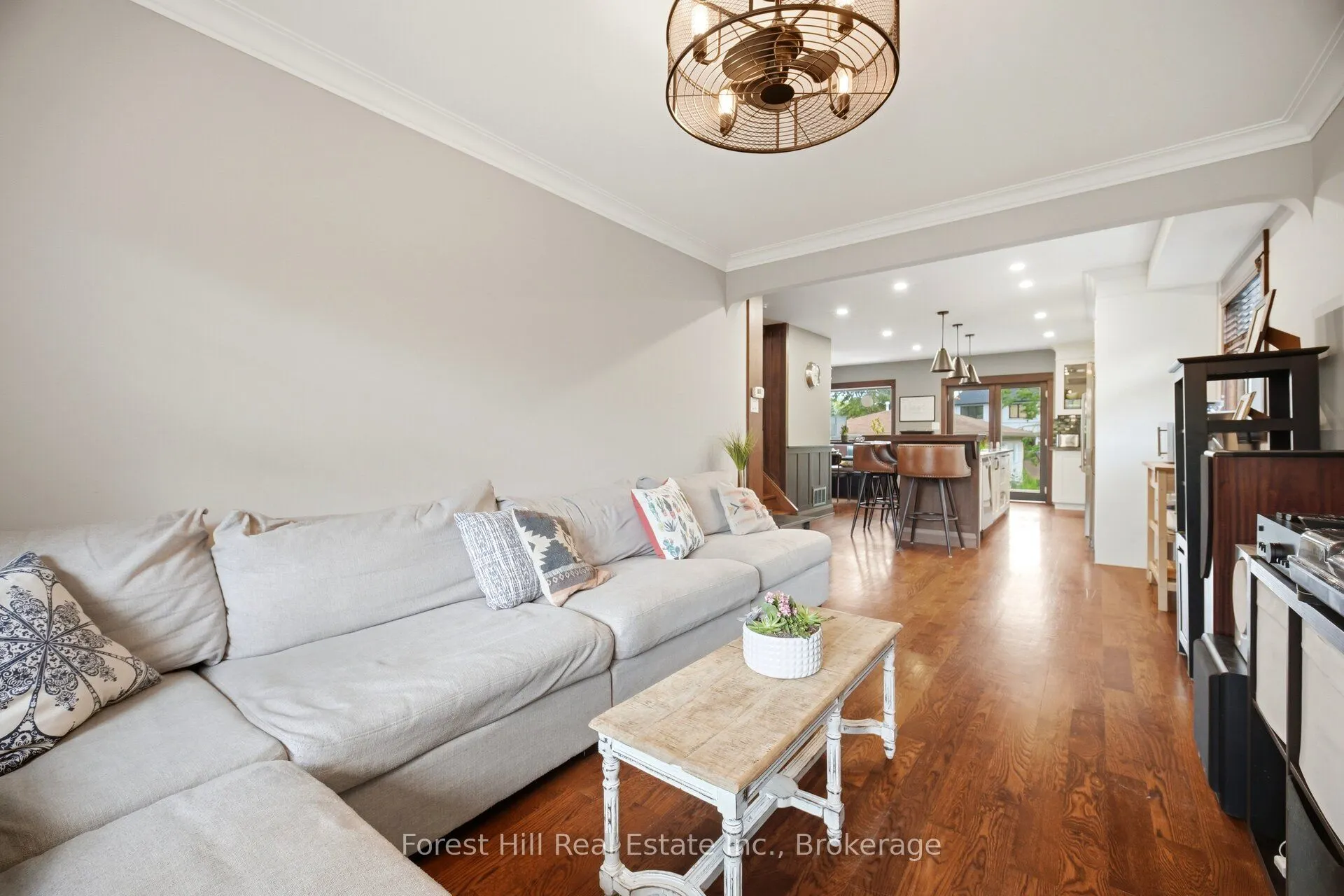 39 Broadview Avenue