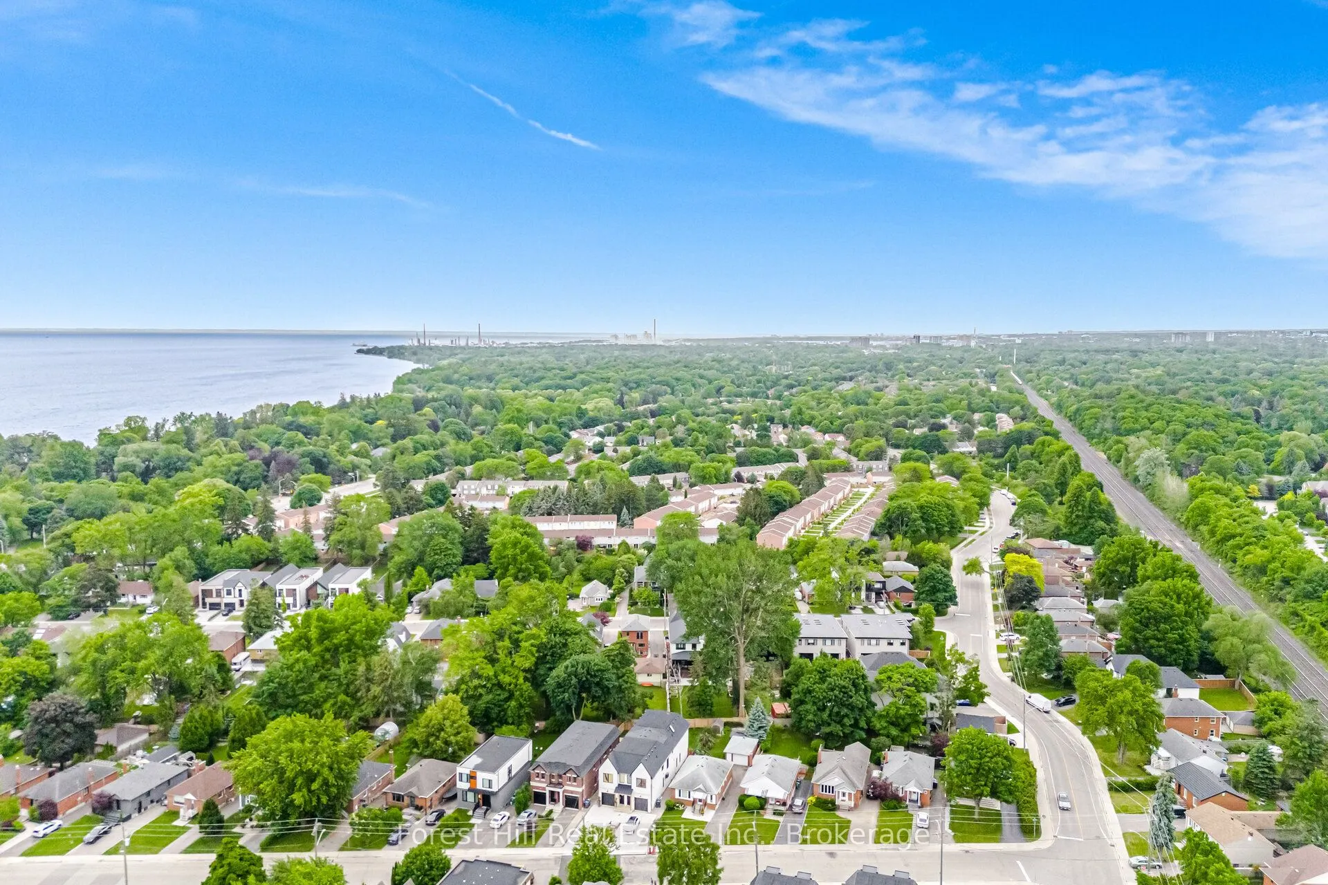 39 Broadview Avenue