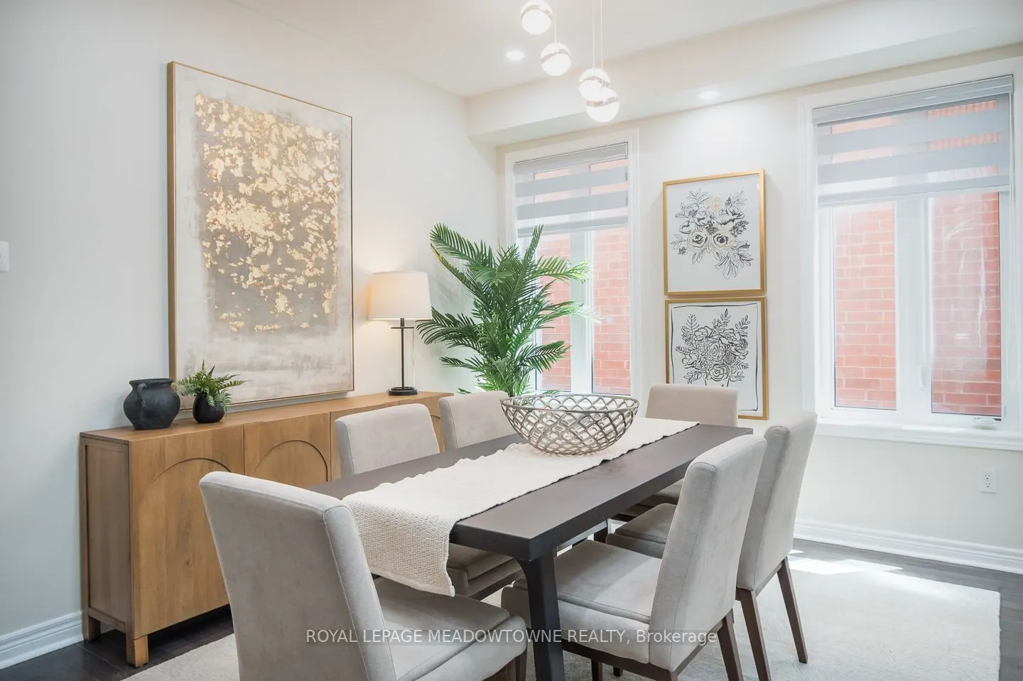 1079 Job Crescent