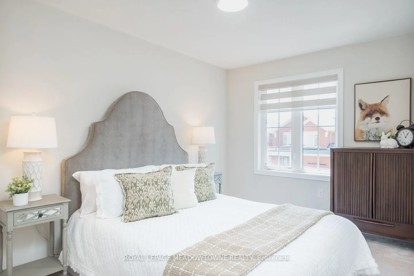 1079 Job Crescent