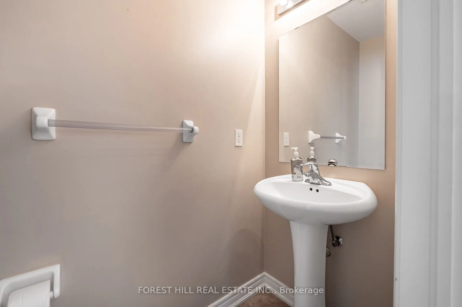 3549 Eglinton Avenue W