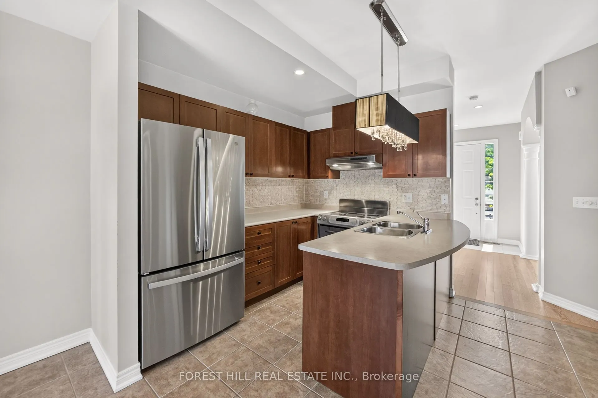 3549 Eglinton Avenue W