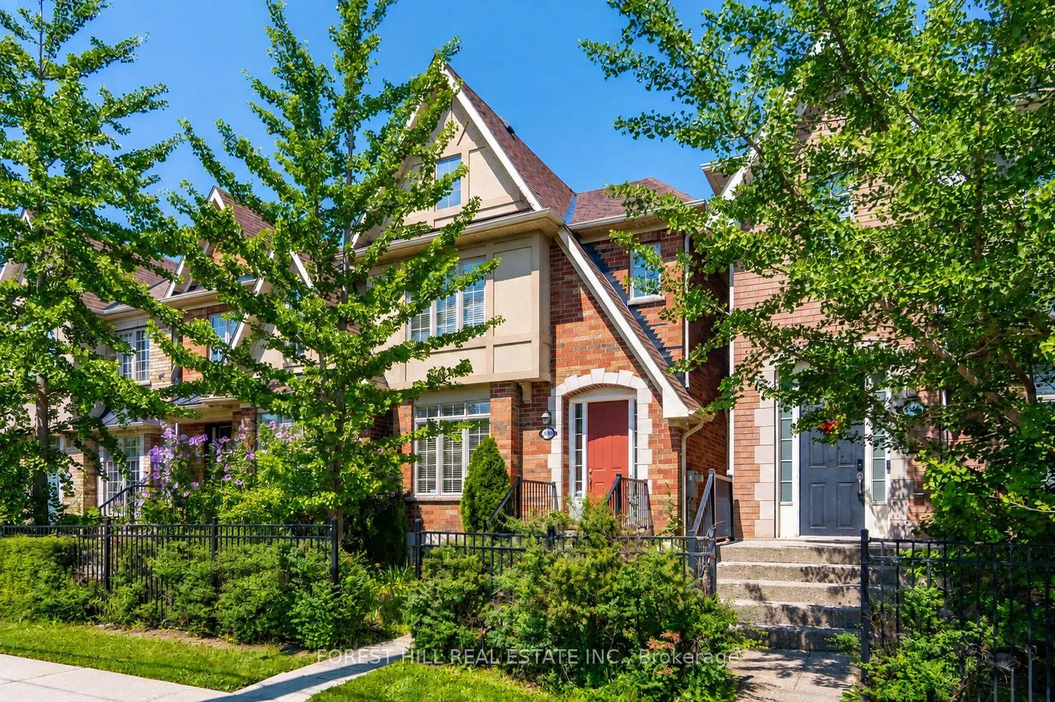 3549 Eglinton Avenue W