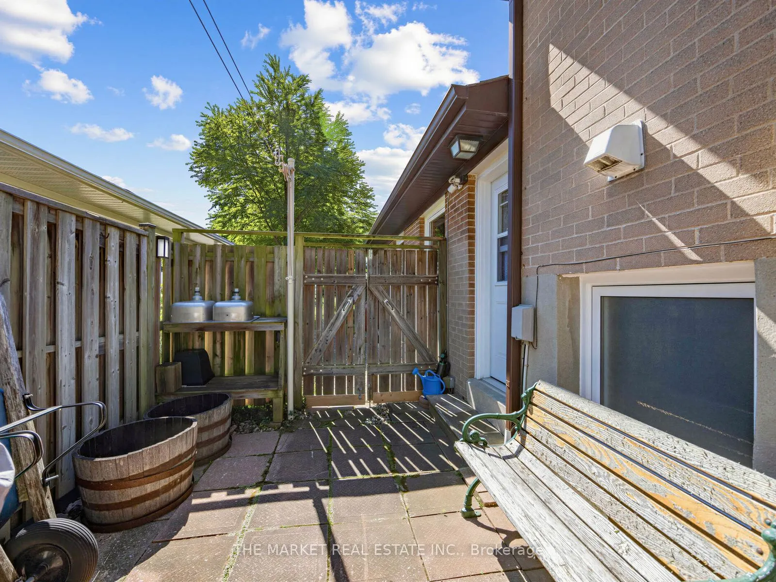 1033 Franconia Drive