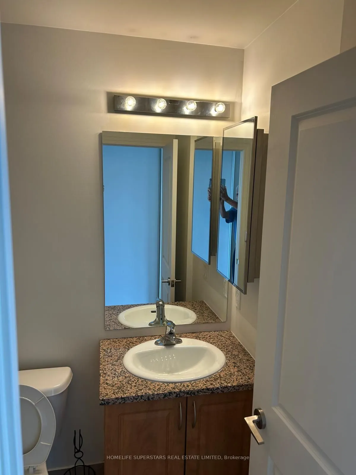 349 Rathburn Road W #1006