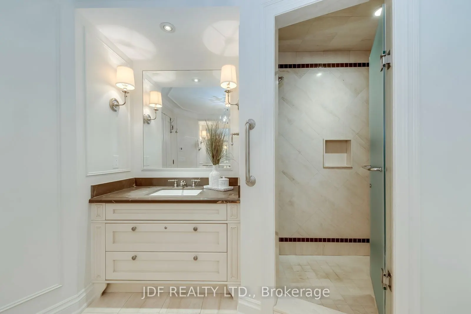 111 Forsythe Street #402