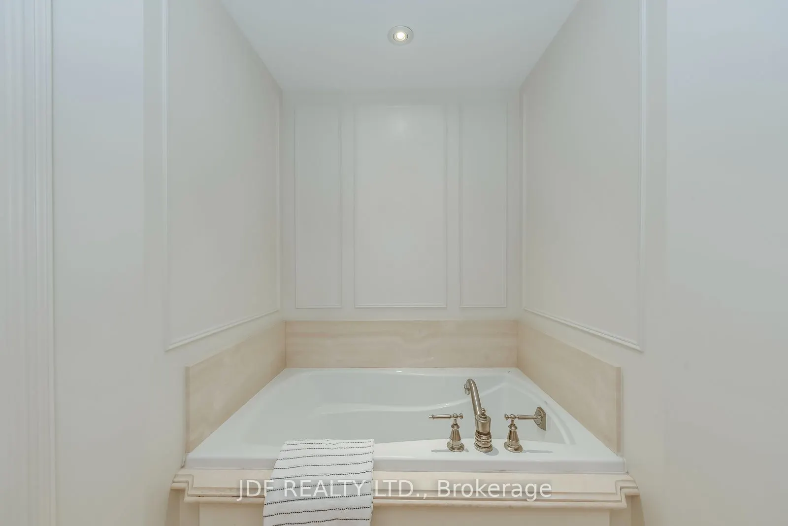 111 Forsythe Street #402