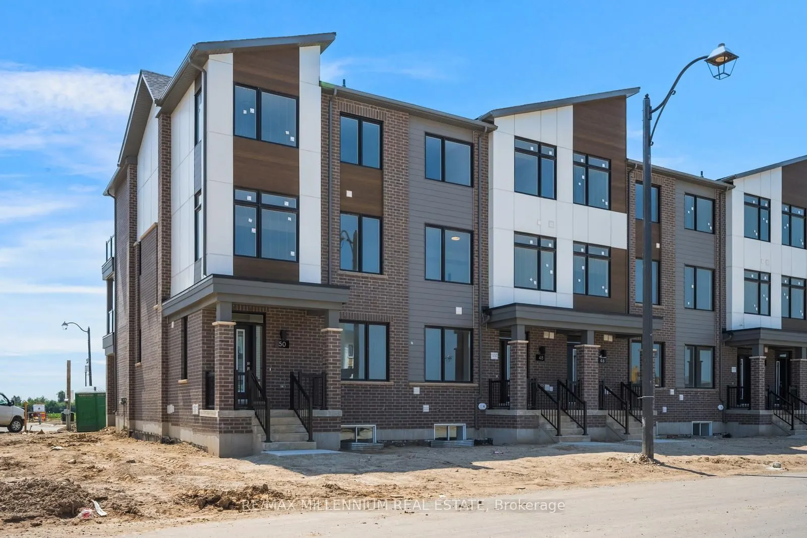 50 Thornbird Crescent #MAIN
