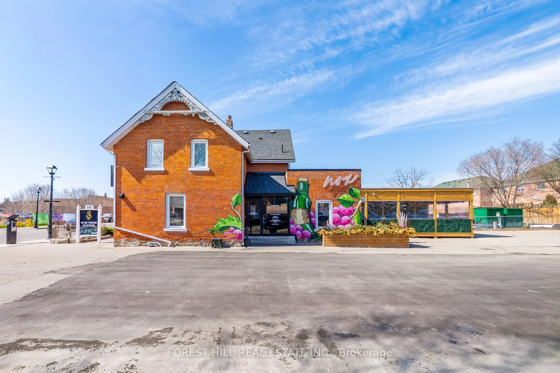 151 Queen Street S #200
