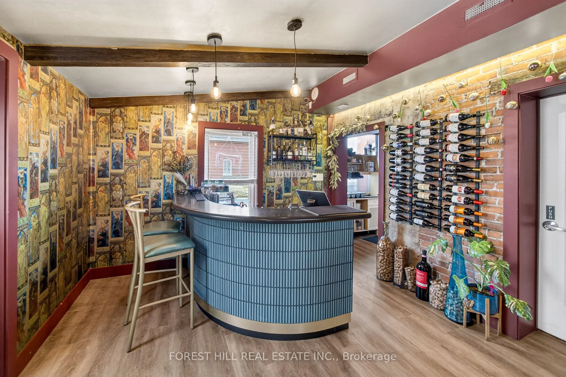 151 Queen Street S #200