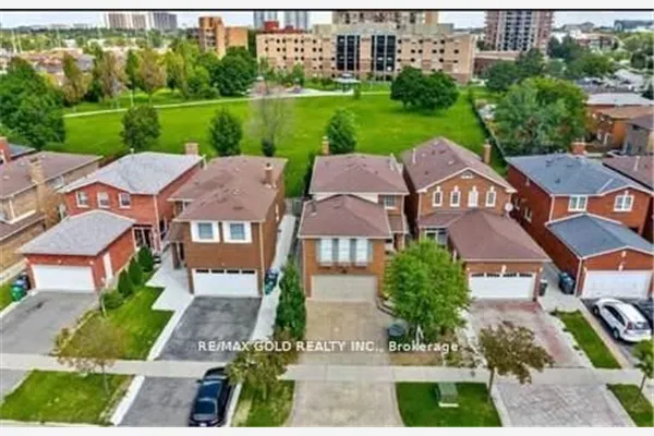 36 Windmill Boulevard