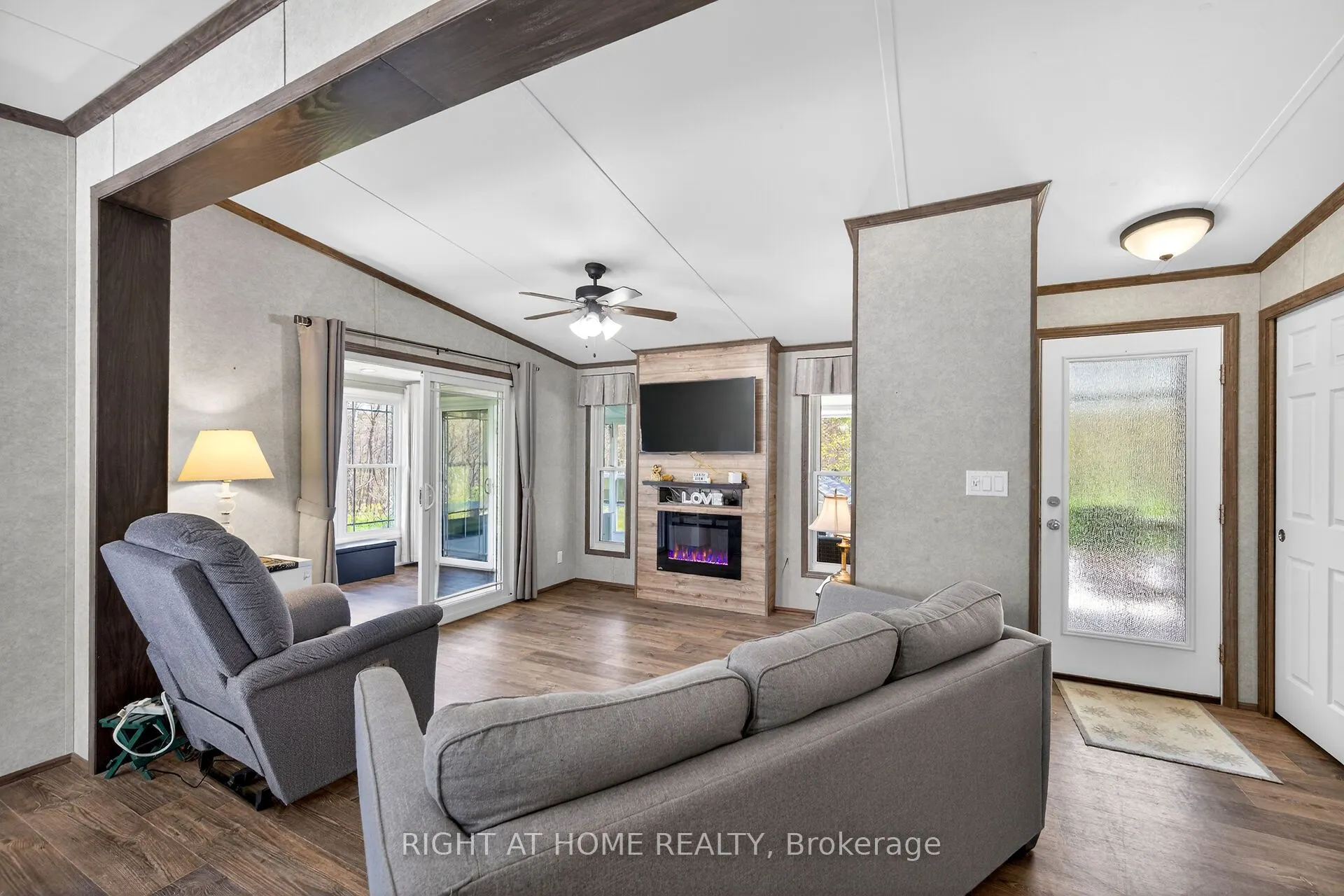 4449 Milburough Line #5 Beech Street