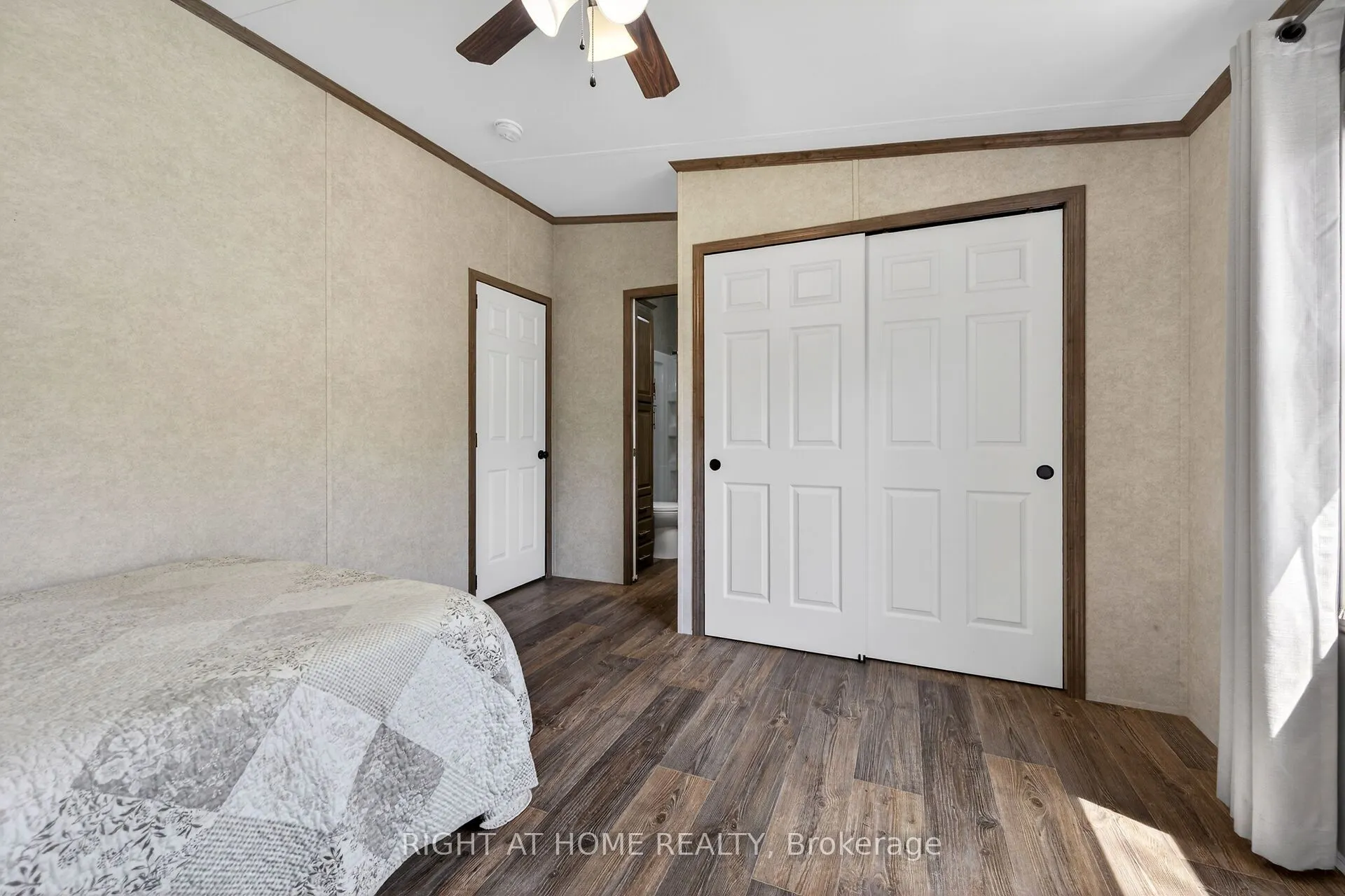 4449 Milburough Line #5 Beech Street
