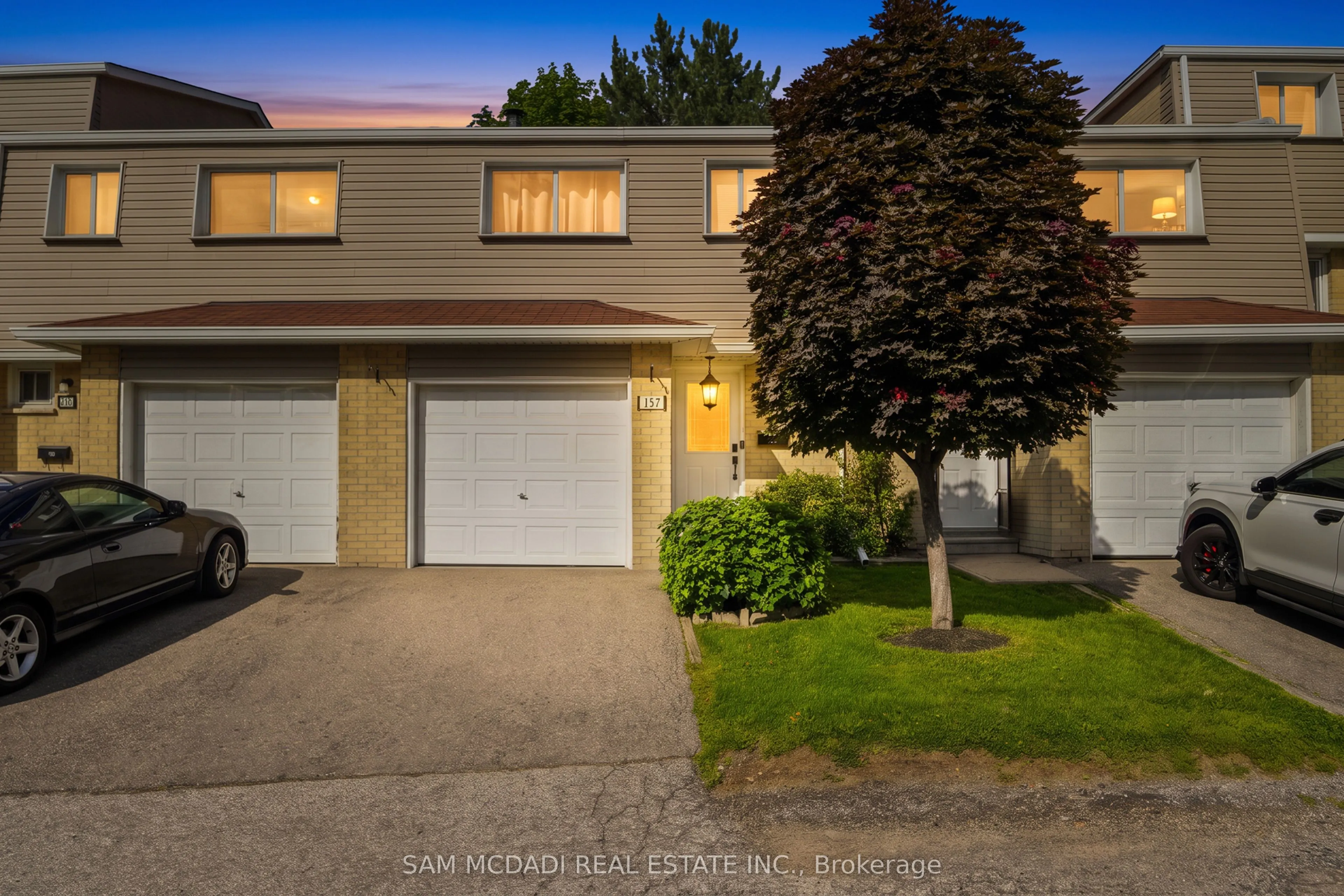 400 Mississauga Valley Boulevard #157