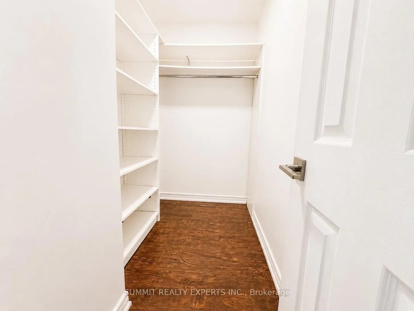 25 Deforest Drive
