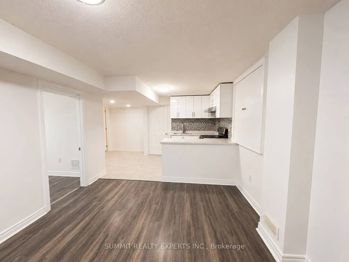 25 Deforest Drive