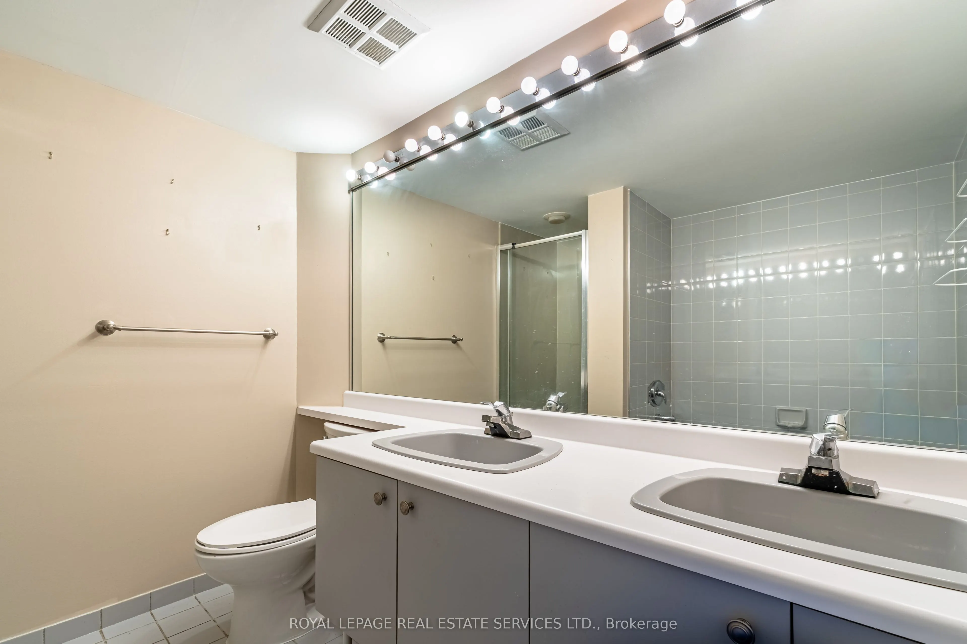 2269 Lake Shore Boulevard W #511