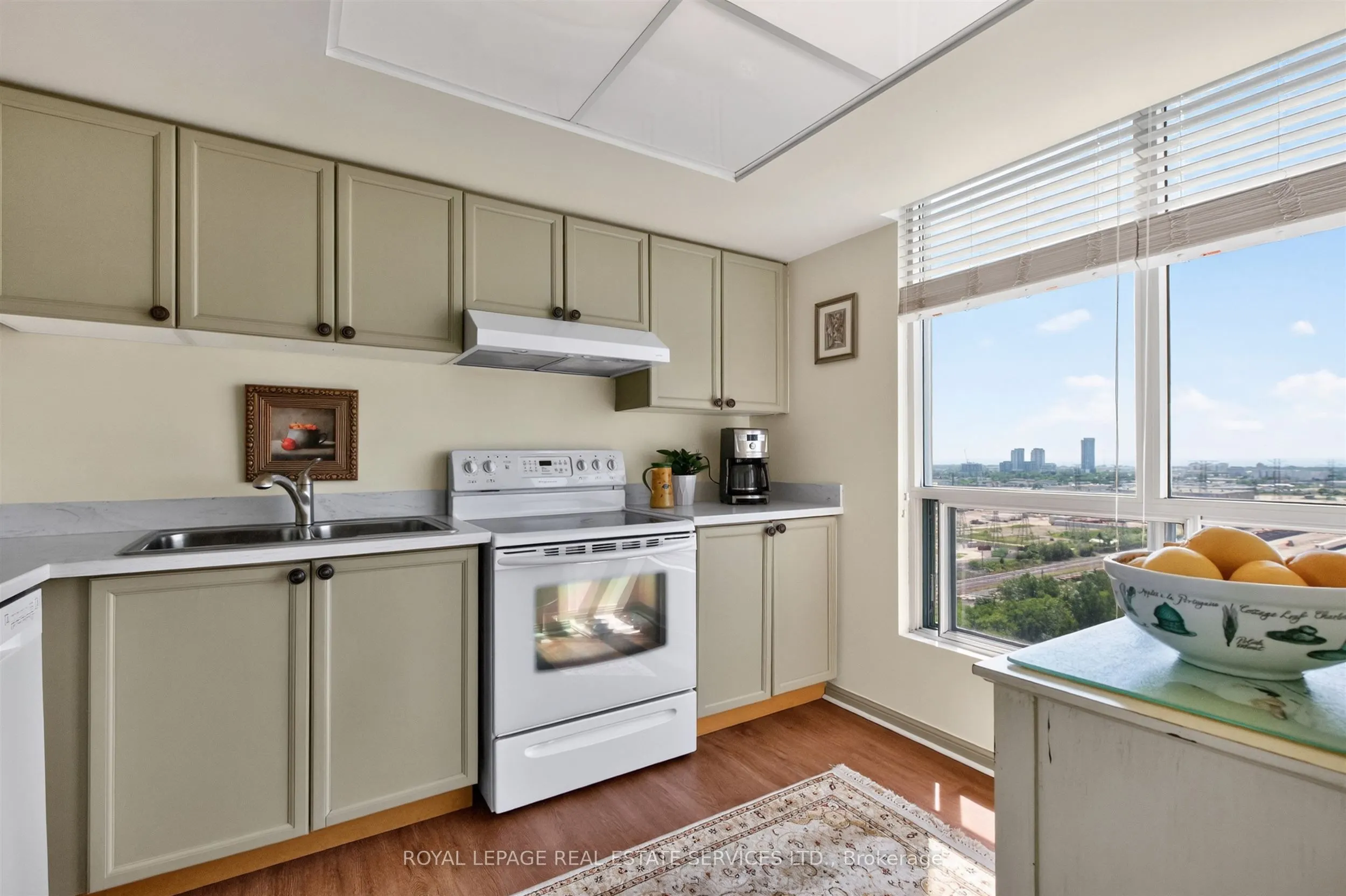 101 Subway Crescent #1711