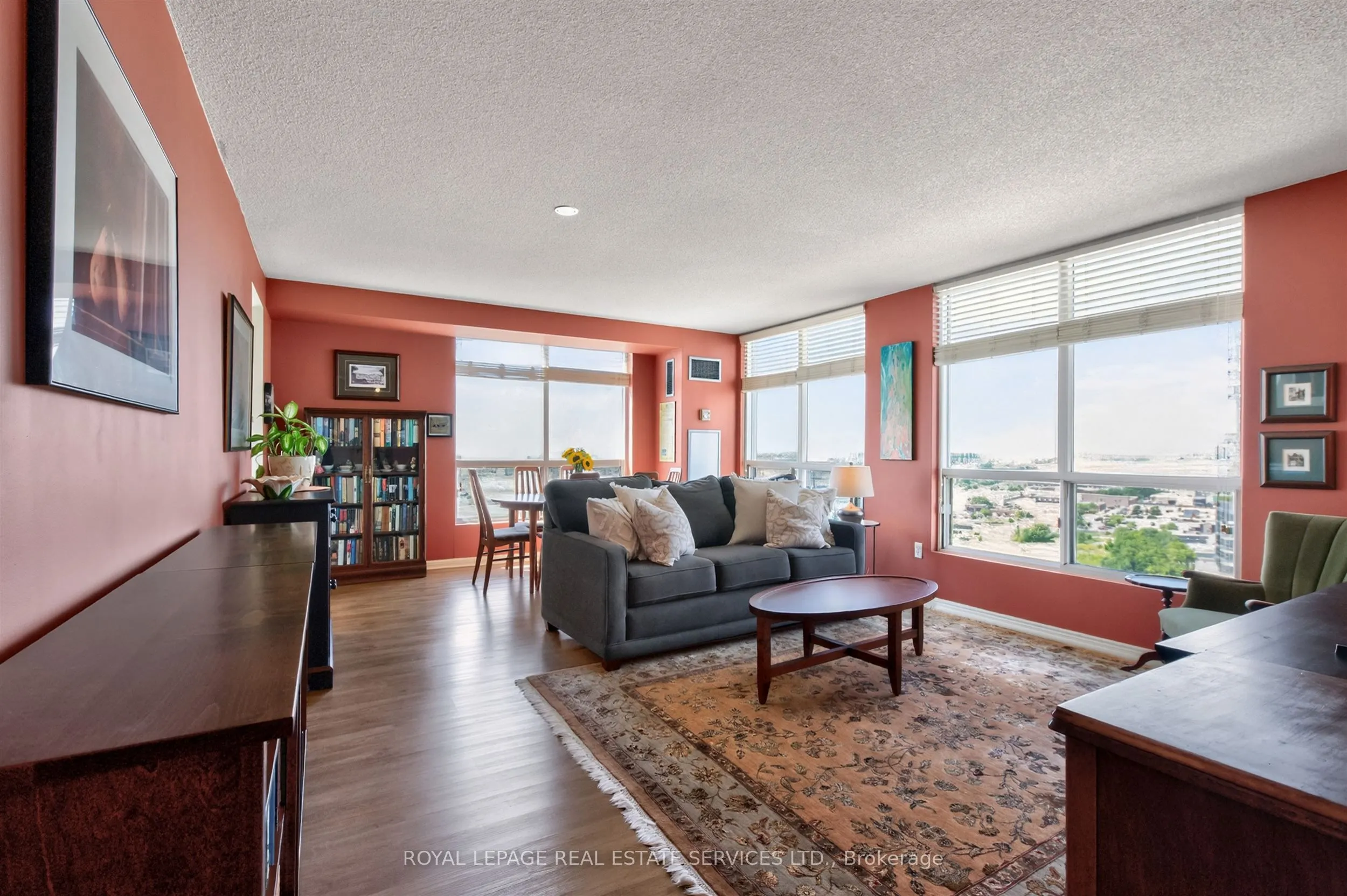 101 Subway Crescent #1711