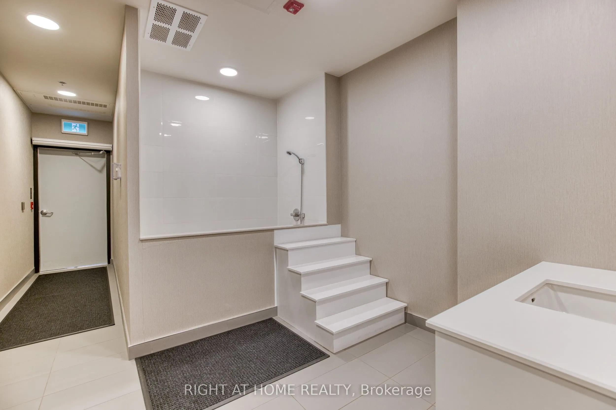 50 Ann Street #316