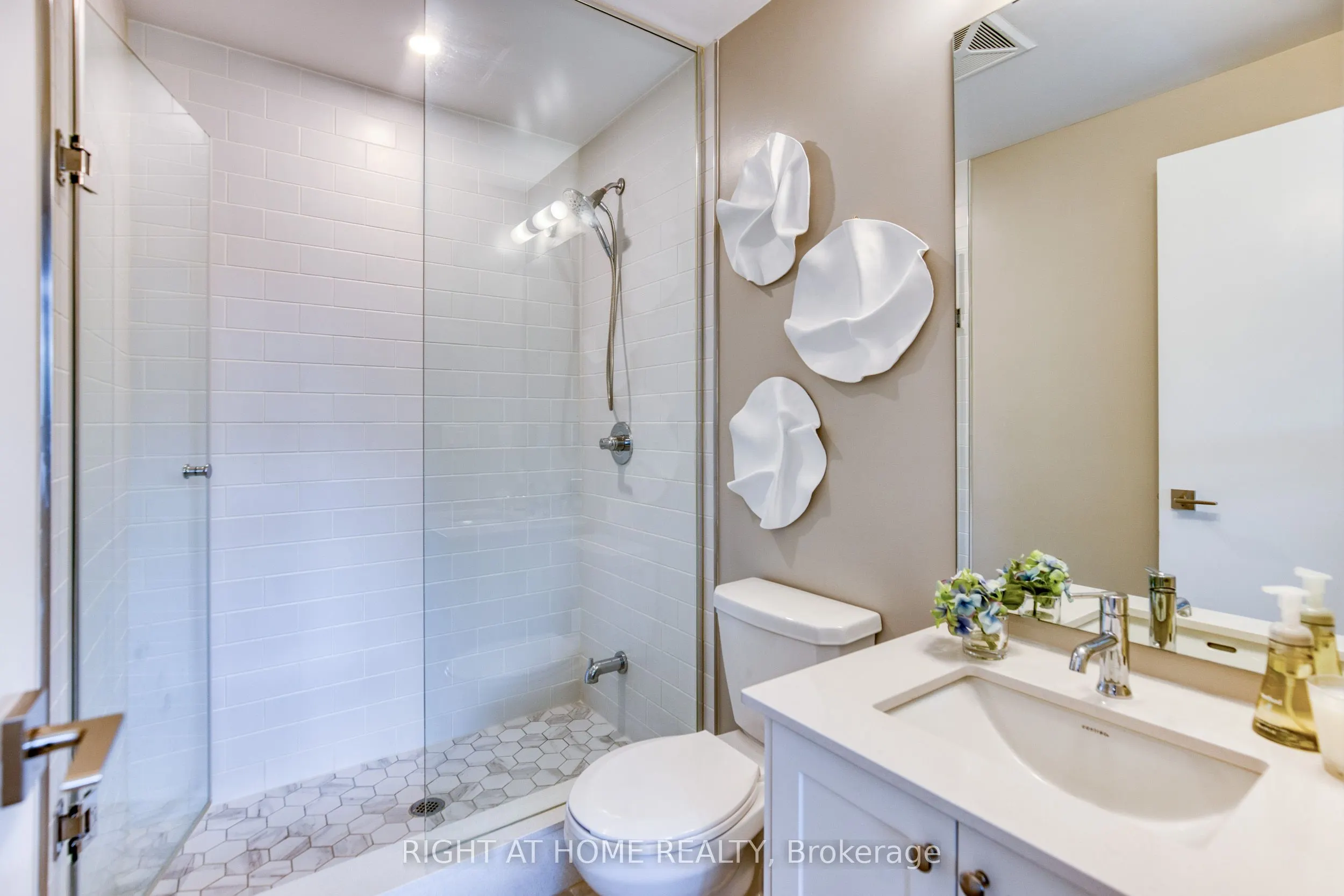 50 Ann Street #316