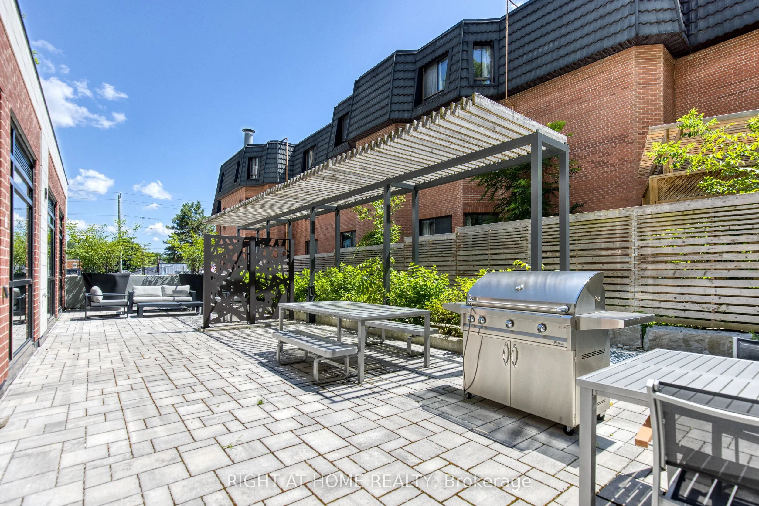 50 Ann Street #316