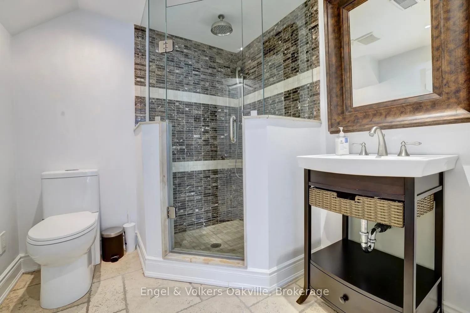 3281 Flanagan Crescent