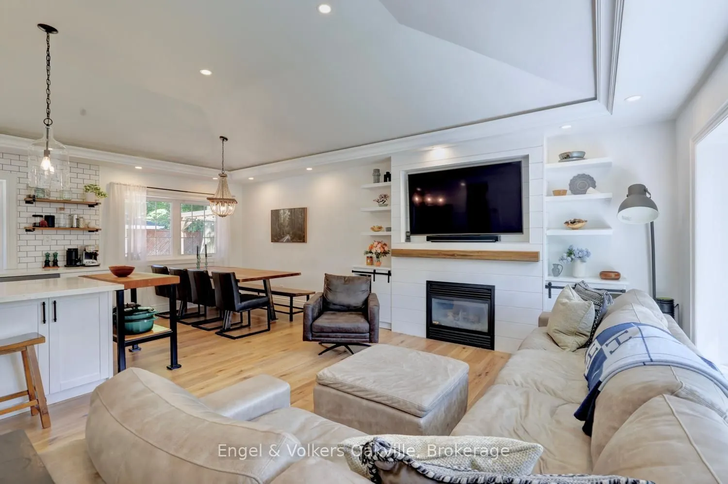 3281 Flanagan Crescent