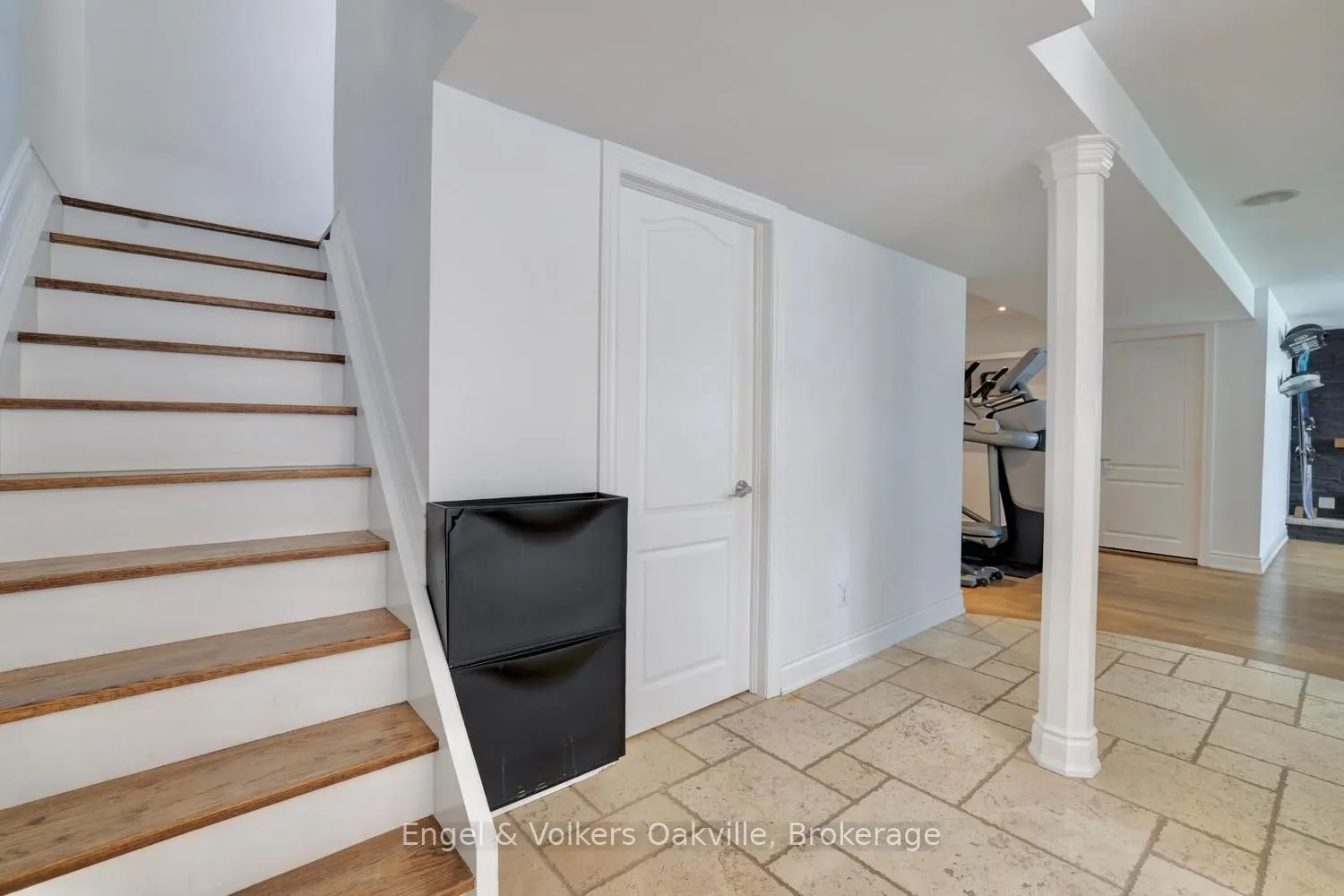 3281 Flanagan Crescent