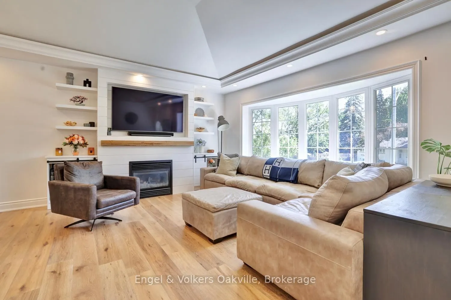 3281 Flanagan Crescent
