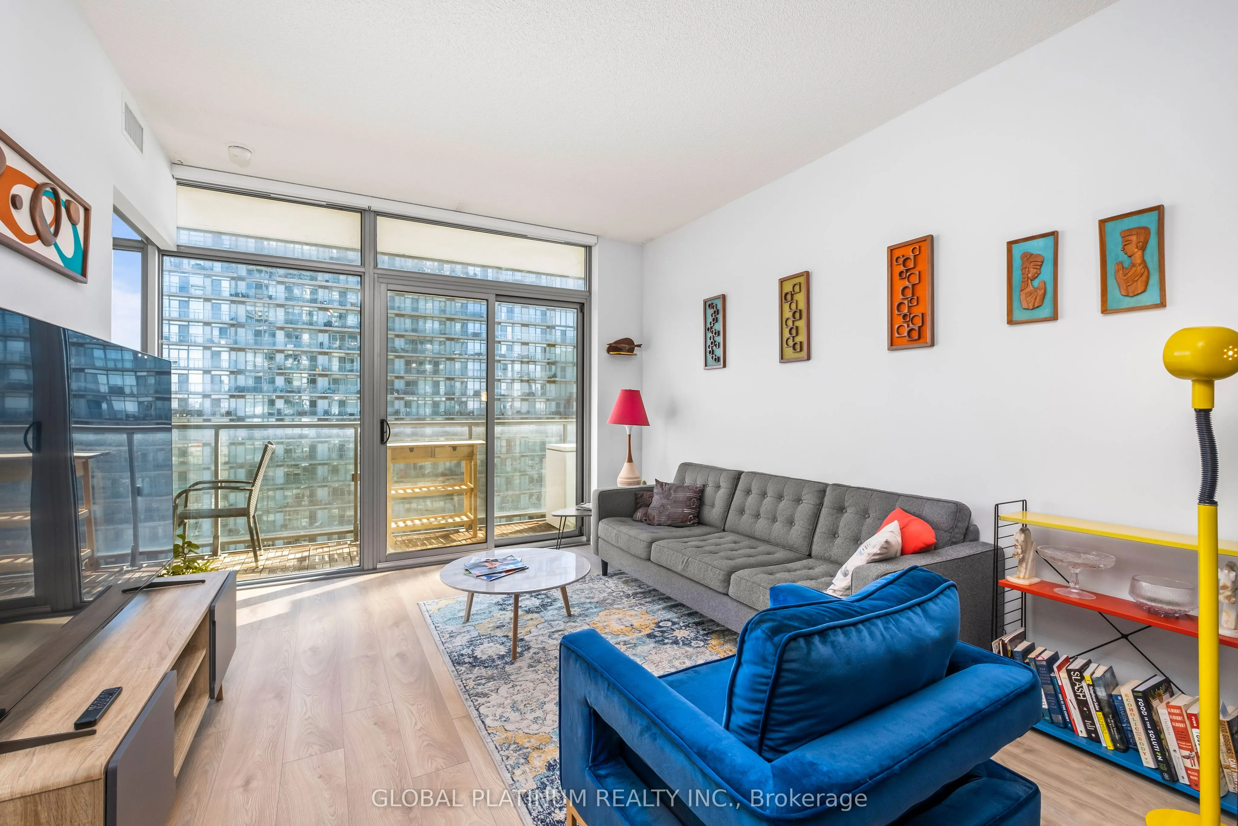 105 The Queensway Way #2014