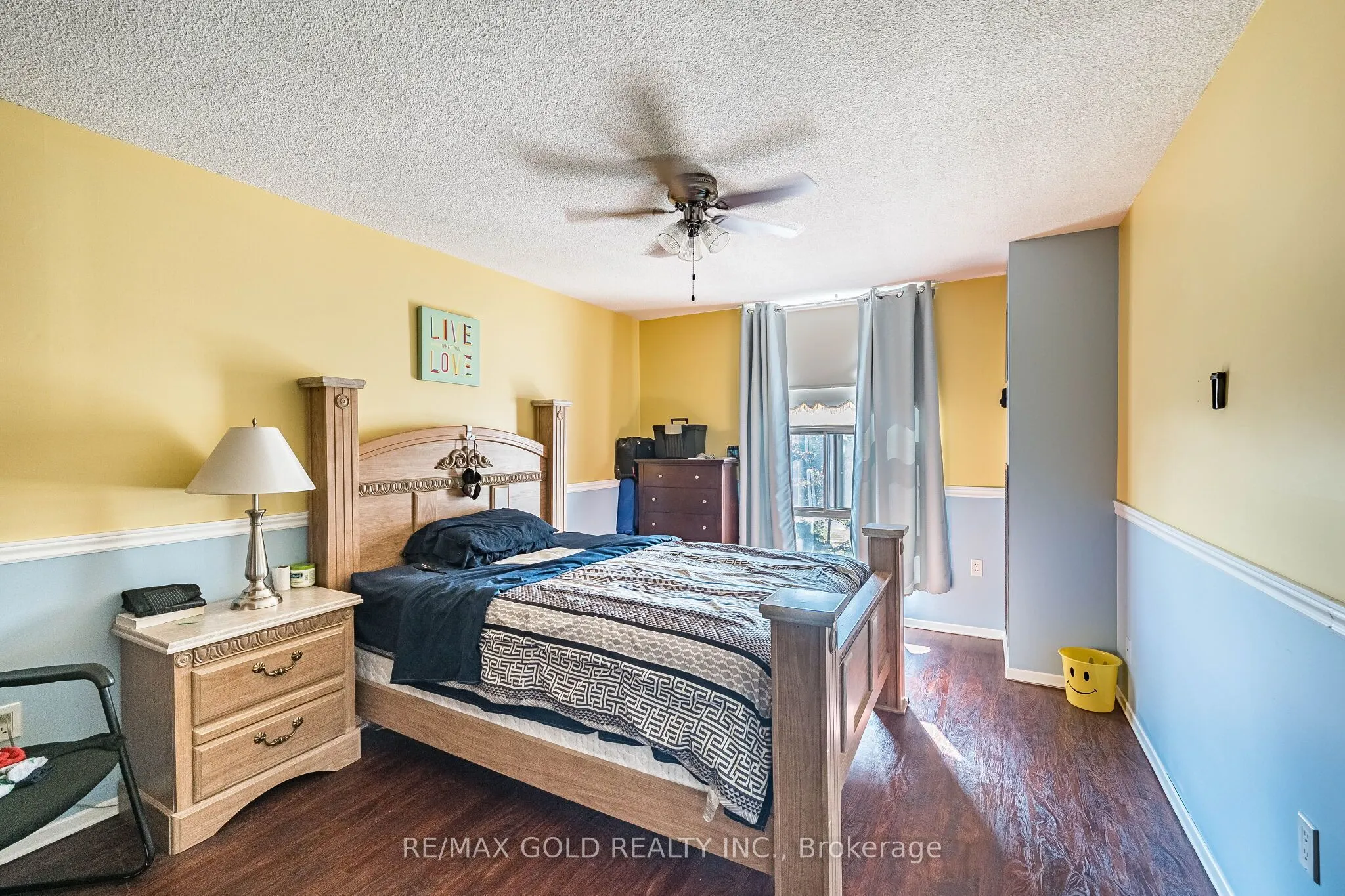 21 Knightsbridge Road #407