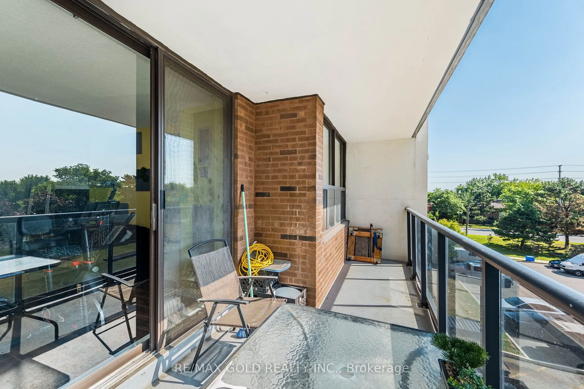 21 Knightsbridge Road #407