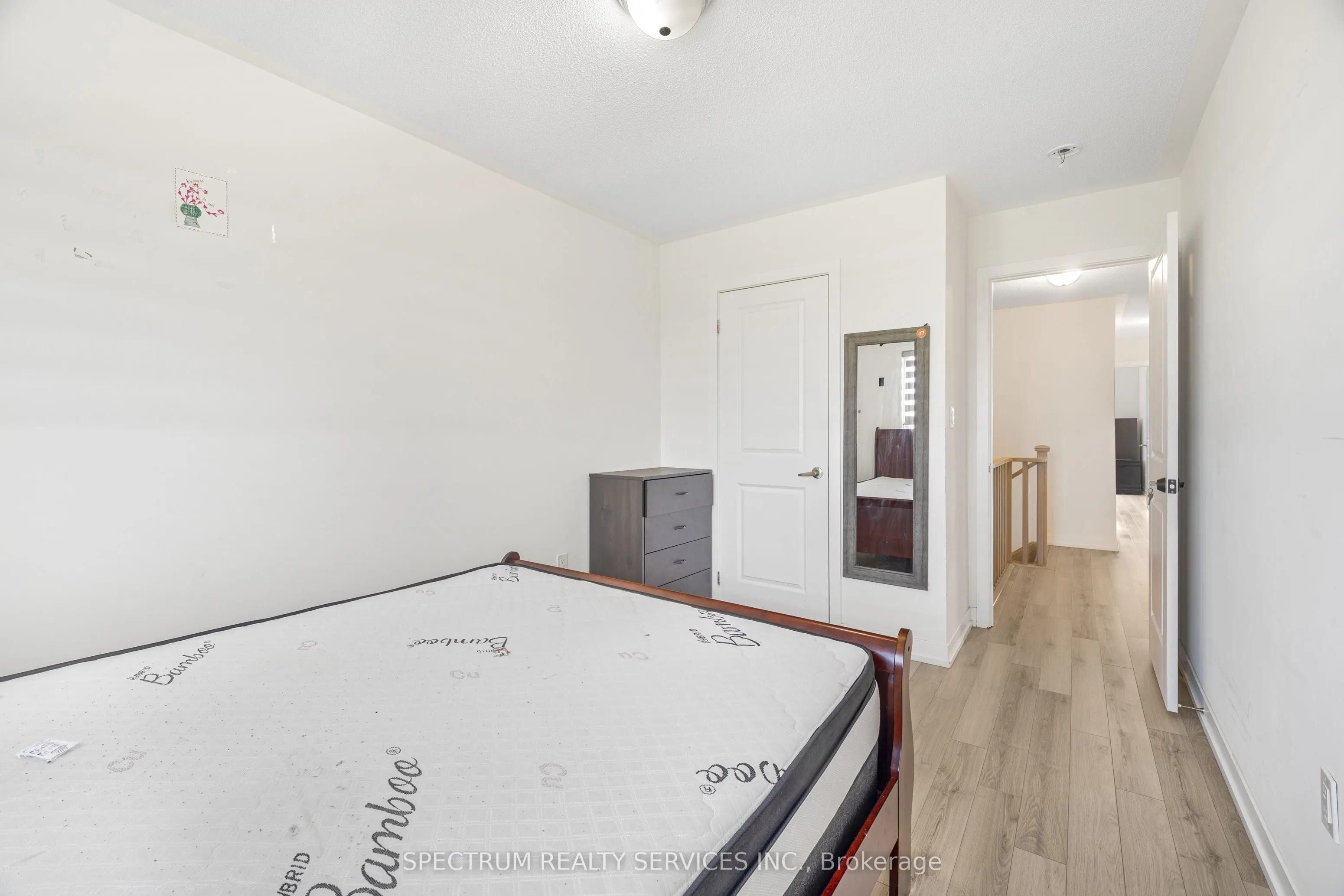 1546 Rose Way