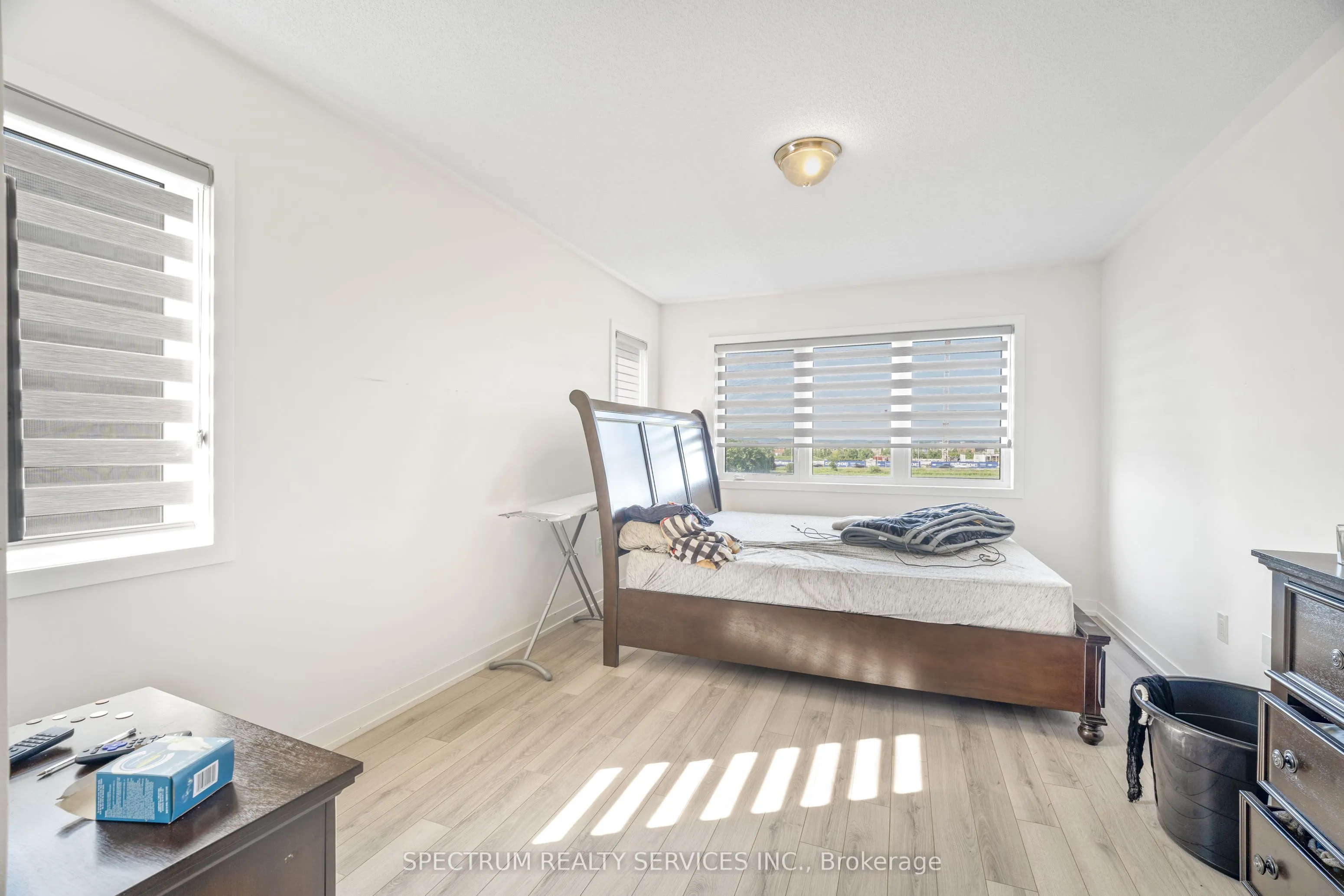 1546 Rose Way