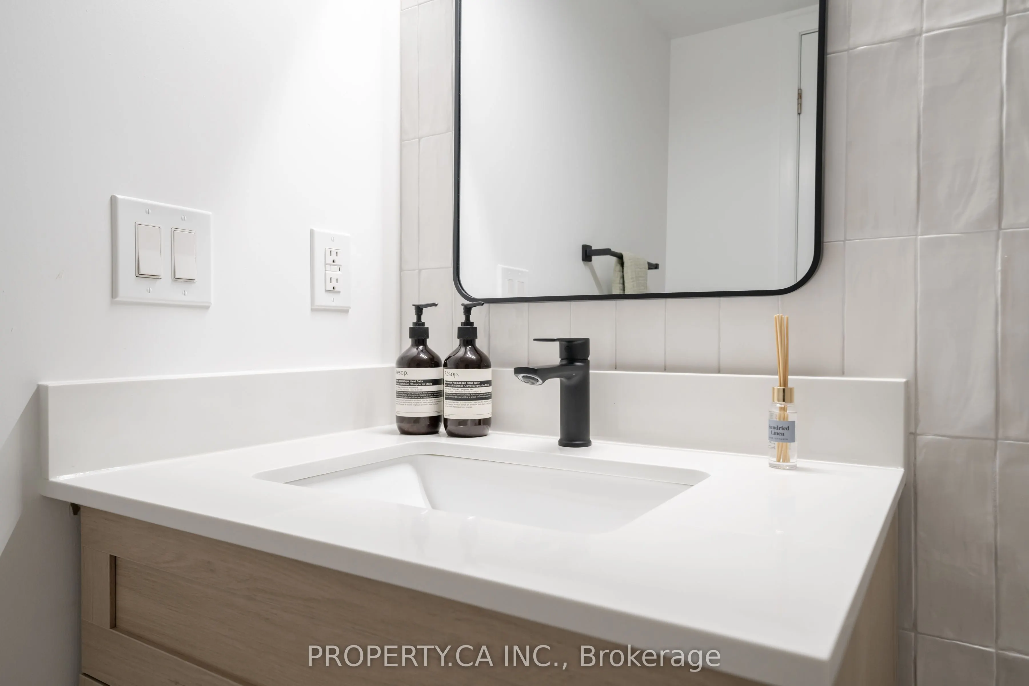 830 Lawrence Avenue #1201