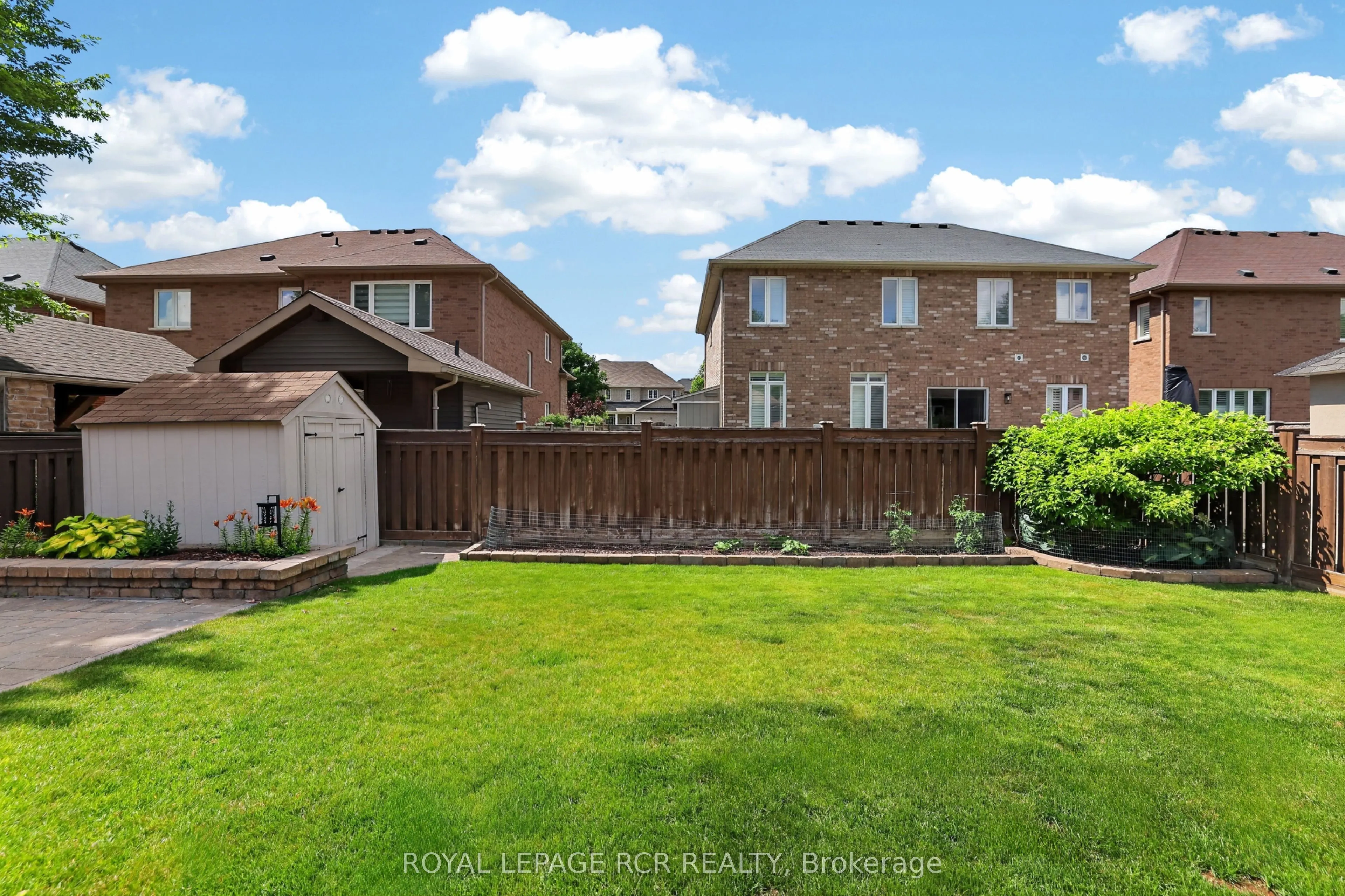 30 Borland Crescent