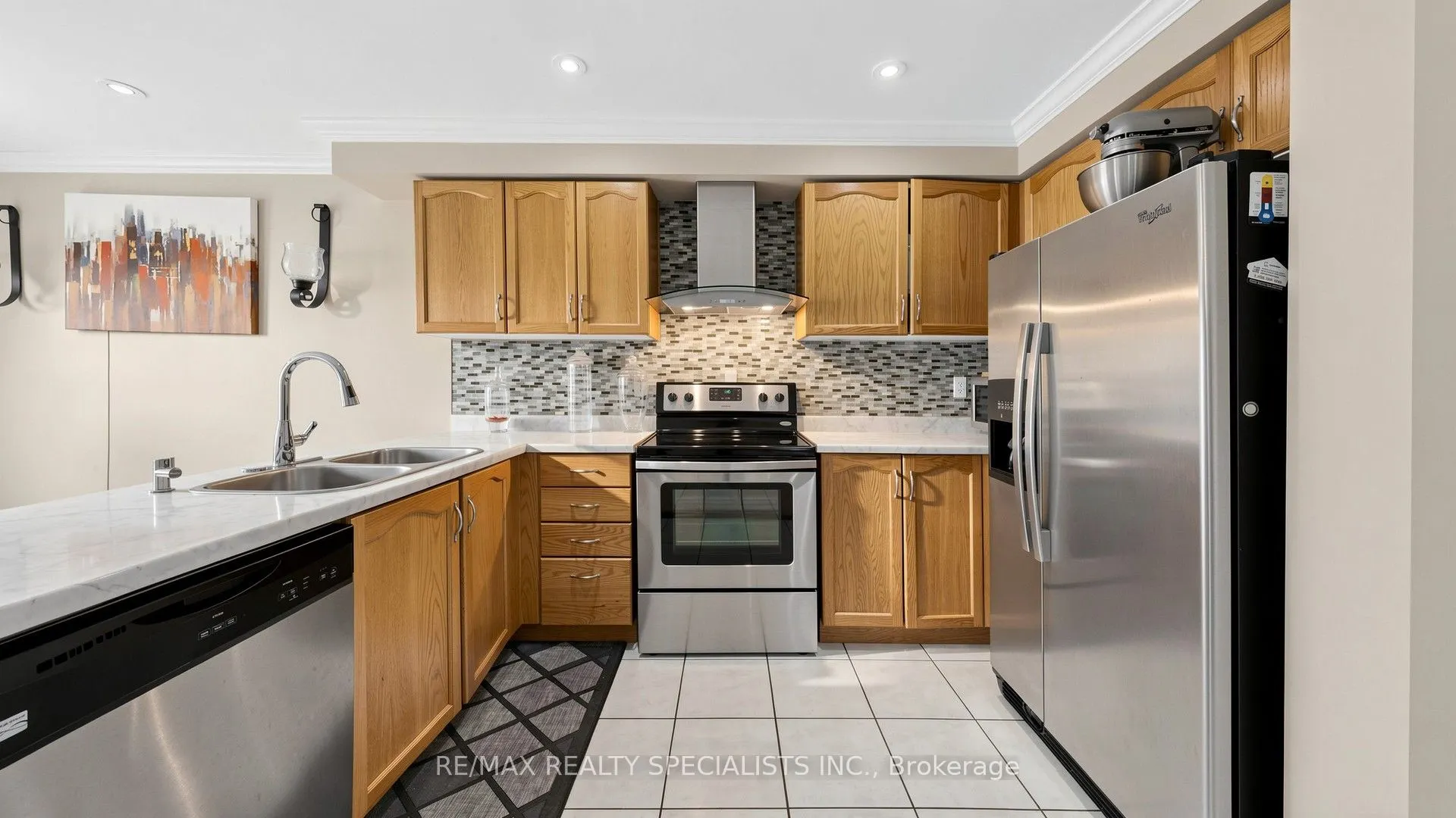 193 Queen Mary Drive
