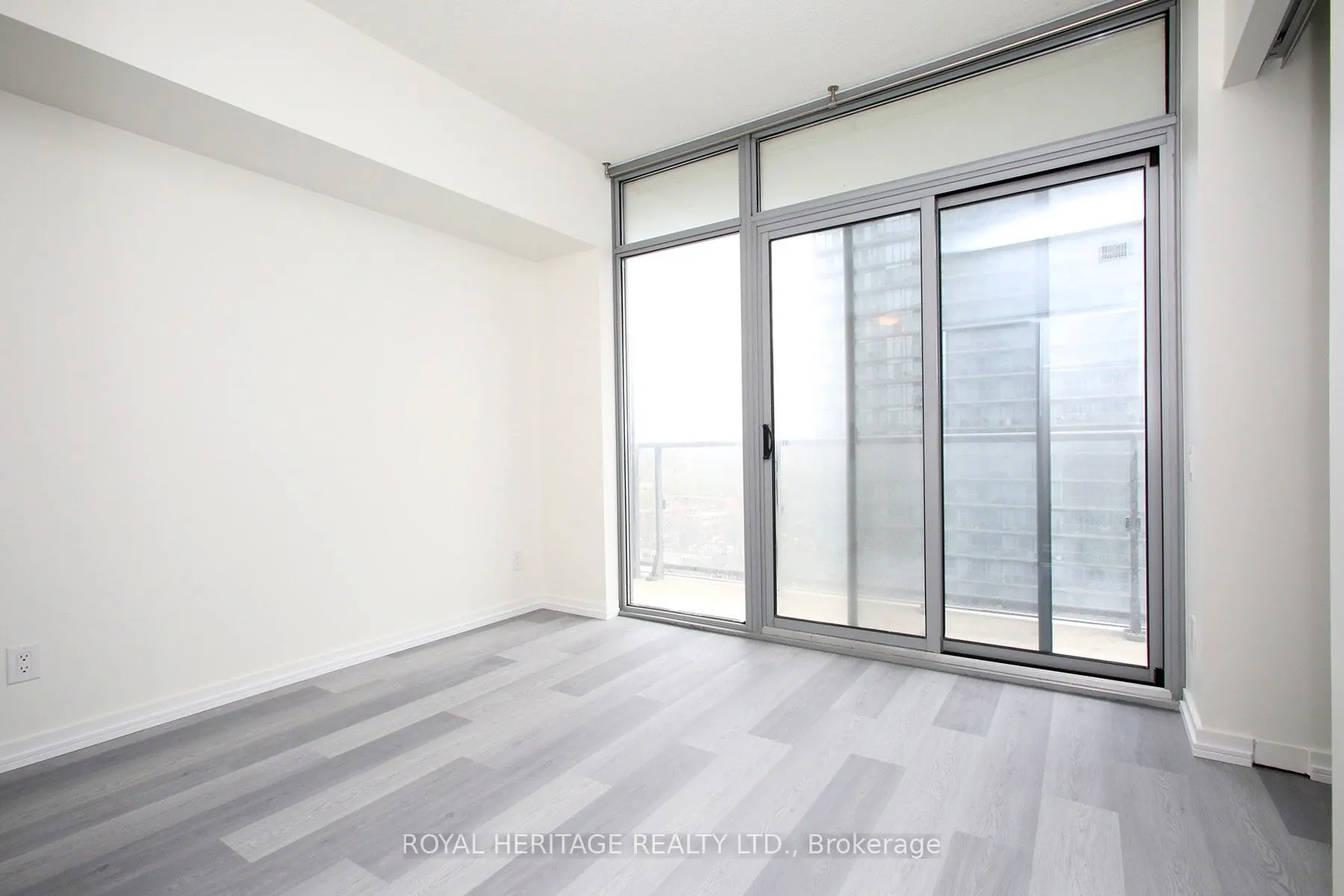 105 Queensway Avenue #1216